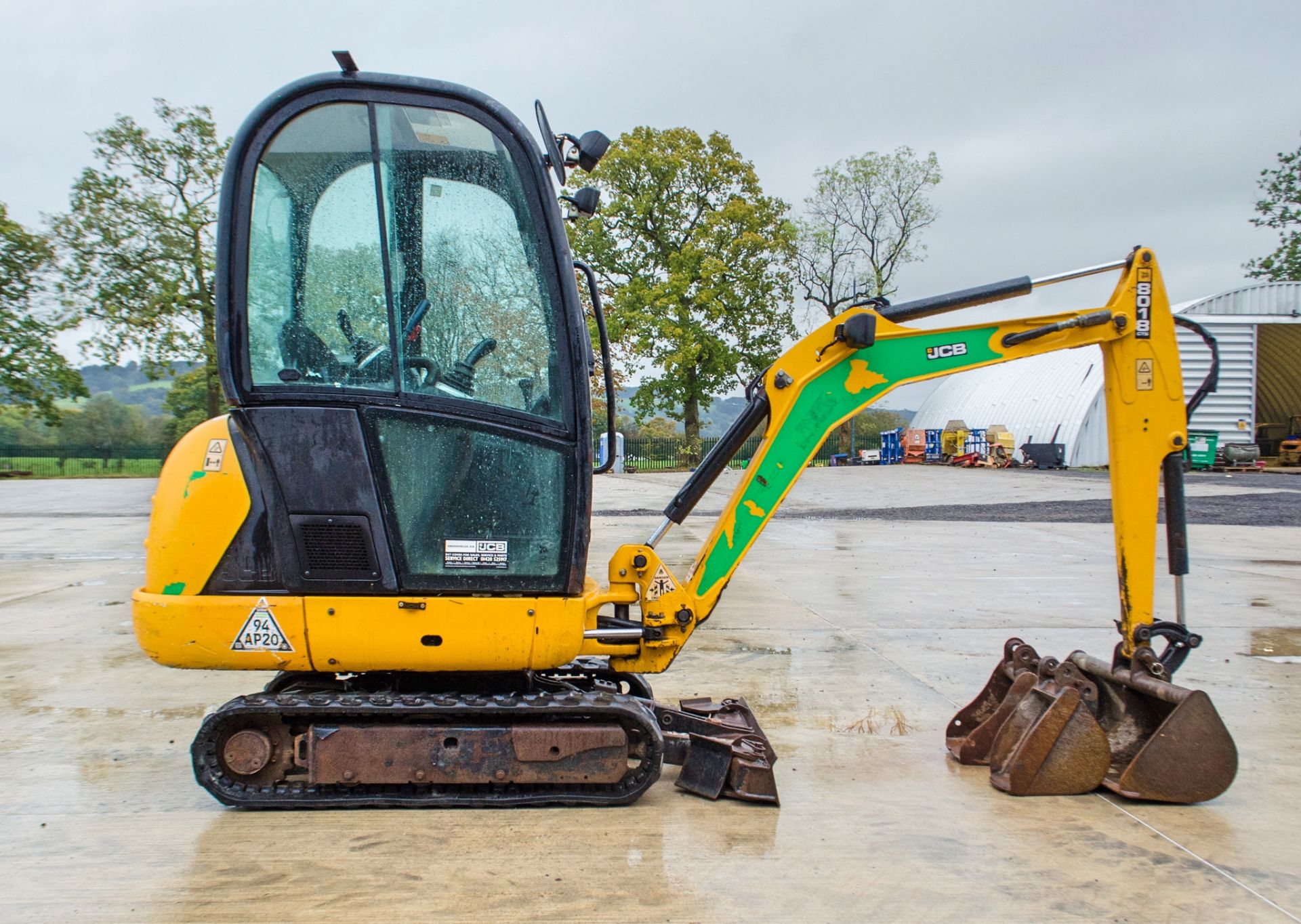 JCB 8018 CTS 1.5 tonne rubber tracked mini excavator Year: 2016 S/N: 2497627 Recorded Hours: 2351 - Image 7 of 26