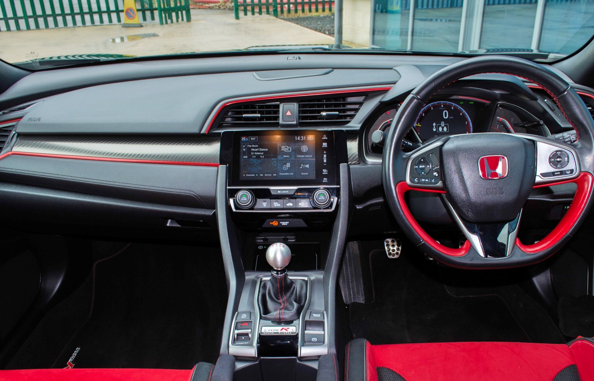 2018 Honda Civic GT Type R V-Tec 5 door hatchback Registration: DU68YHN Odometer: 16,429 Colour: - Image 41 of 54