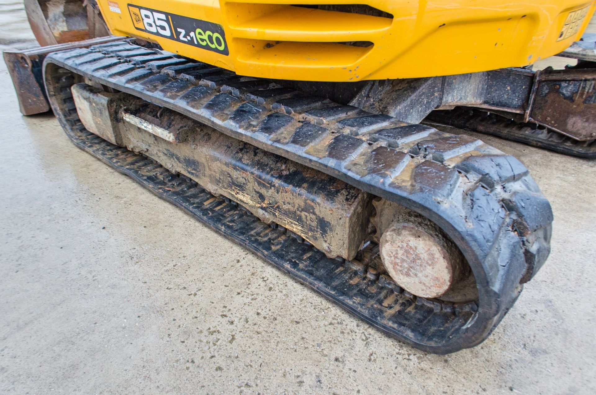 JCB 85 Z-1 Eco 8.5 tonne rubber tracked excavator Year: 2017 S/N: 2501028 Recorded Hours: 4260 - Image 9 of 27