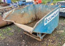 Conquip steel tipping skip CW77630