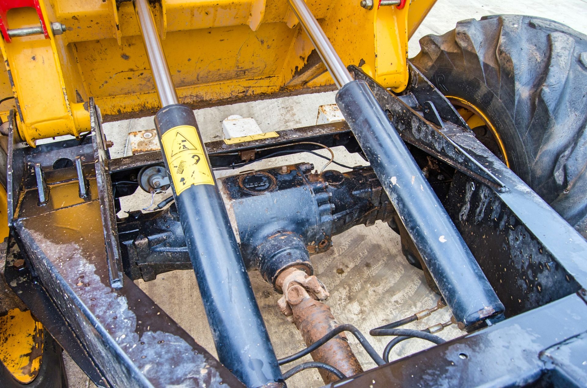 JCB 6TFT 6 tonne straight skip dumper Year: 2015 S/N: EFFRK7583 Recorded Hours: 1967 A666960 - Image 13 of 23