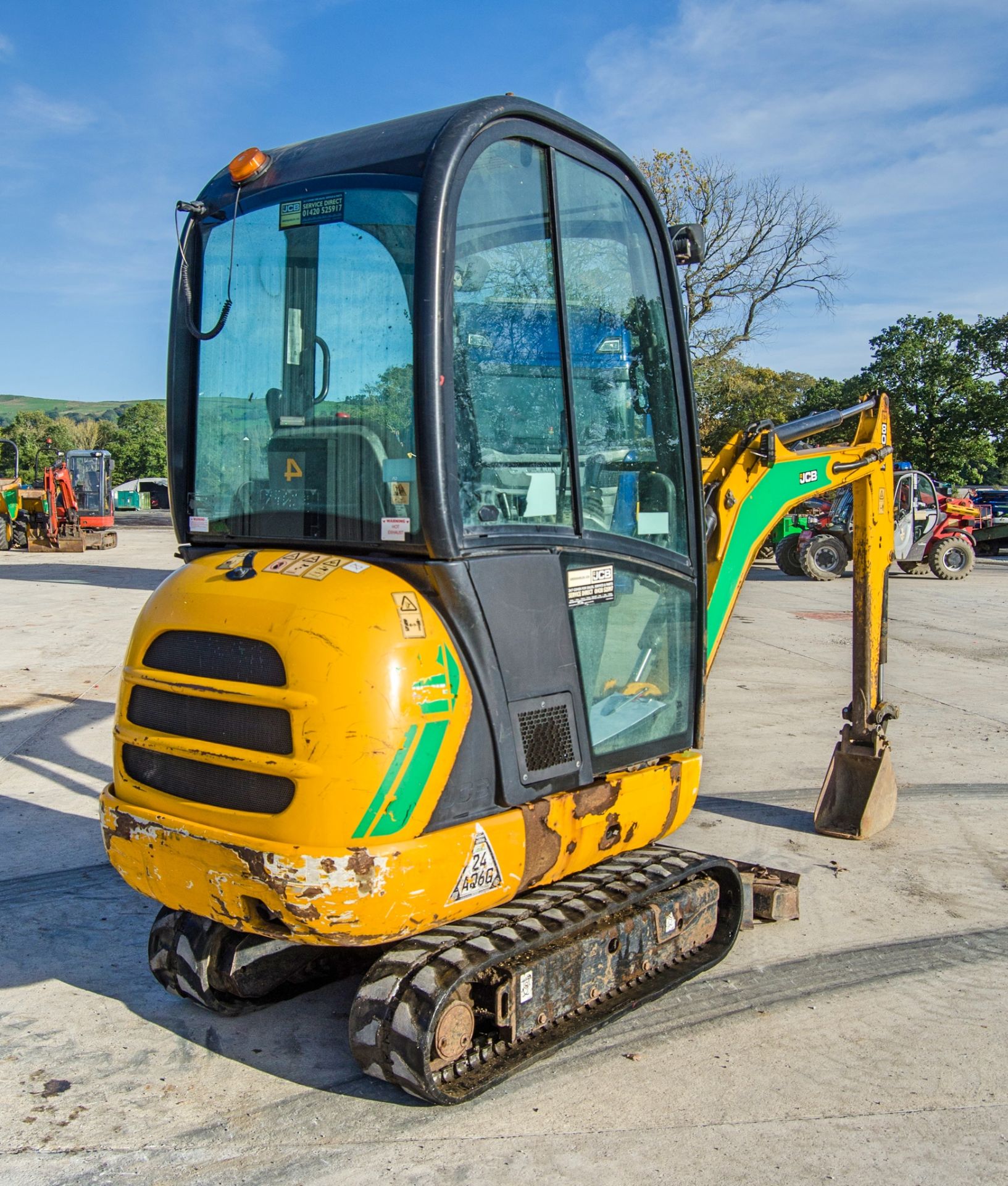 JCB 8018 CTS 1.5 tonne rubber tracked mini excavator Year: 2017 S/N: 2545071 Recorded Hours: 2375 - Image 4 of 26