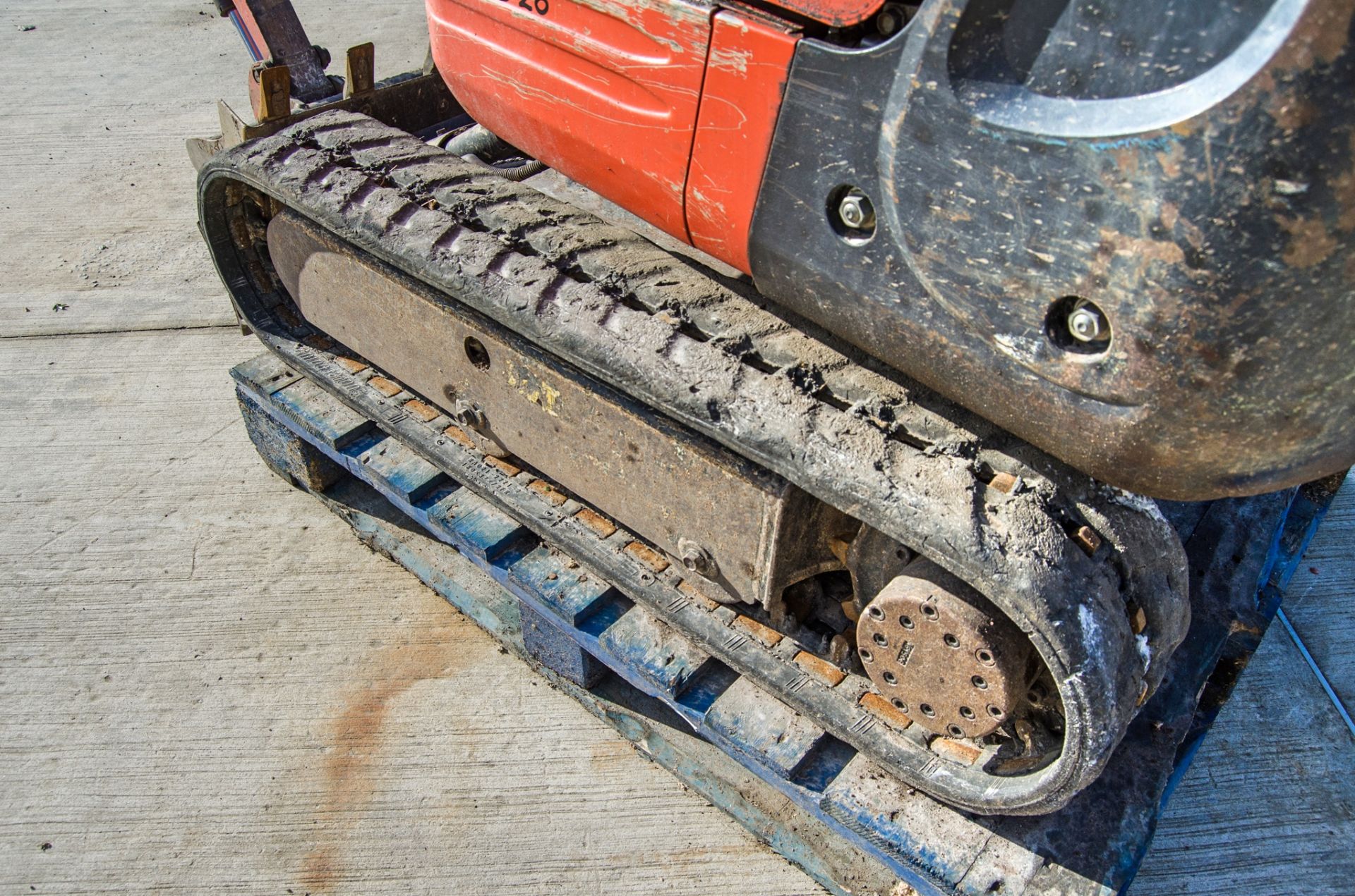 Kubota KX008-3 0.8 tonne rubber tracked micro excavator Year: 2019 S/N: 31814 Recorded Hours: 1318 - Image 9 of 25