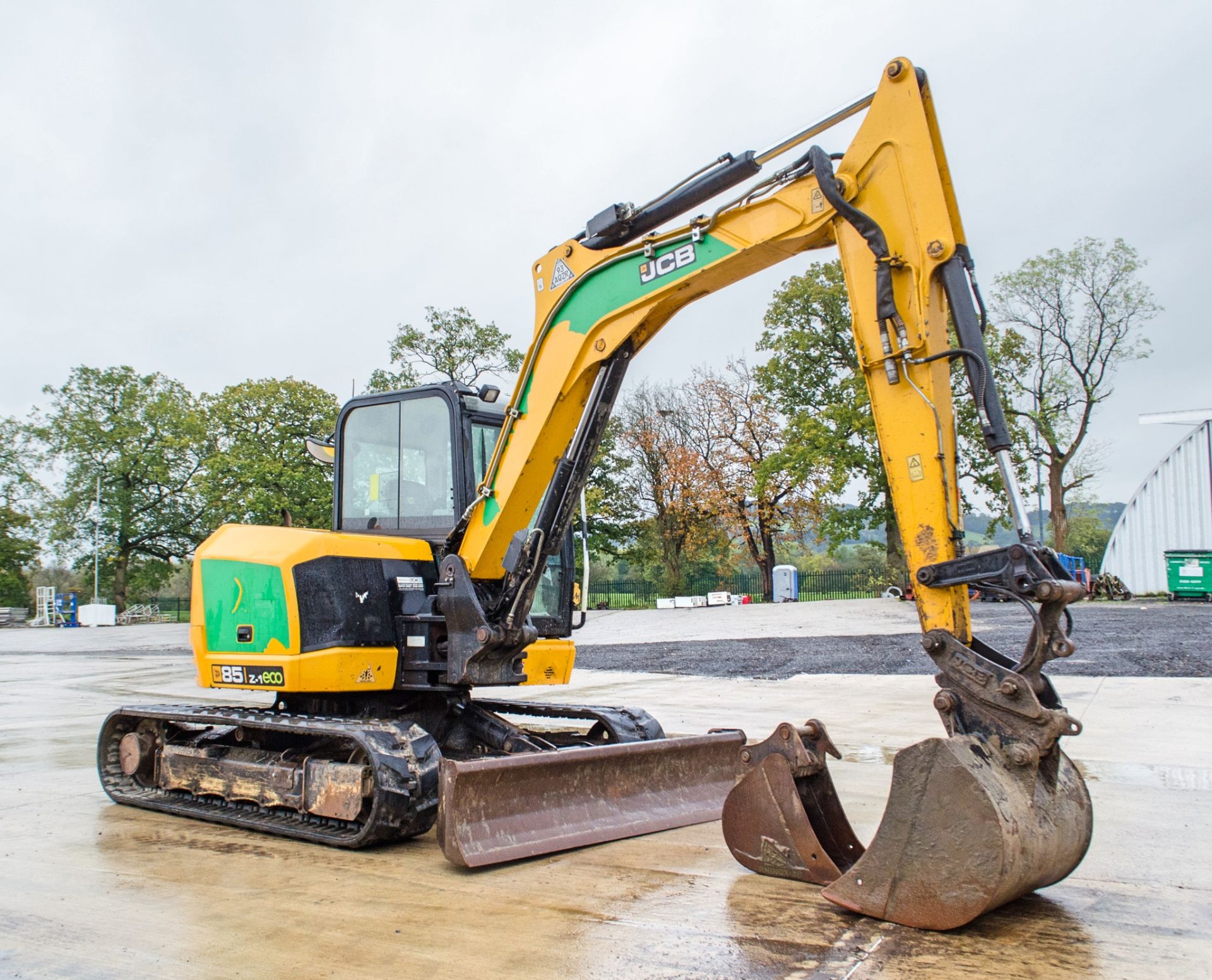 JCB 85 Z-1 Eco 8.5 tonne rubber tracked excavator Year: 2017 S/N: 2501028 Recorded Hours: 4260 - Image 2 of 27