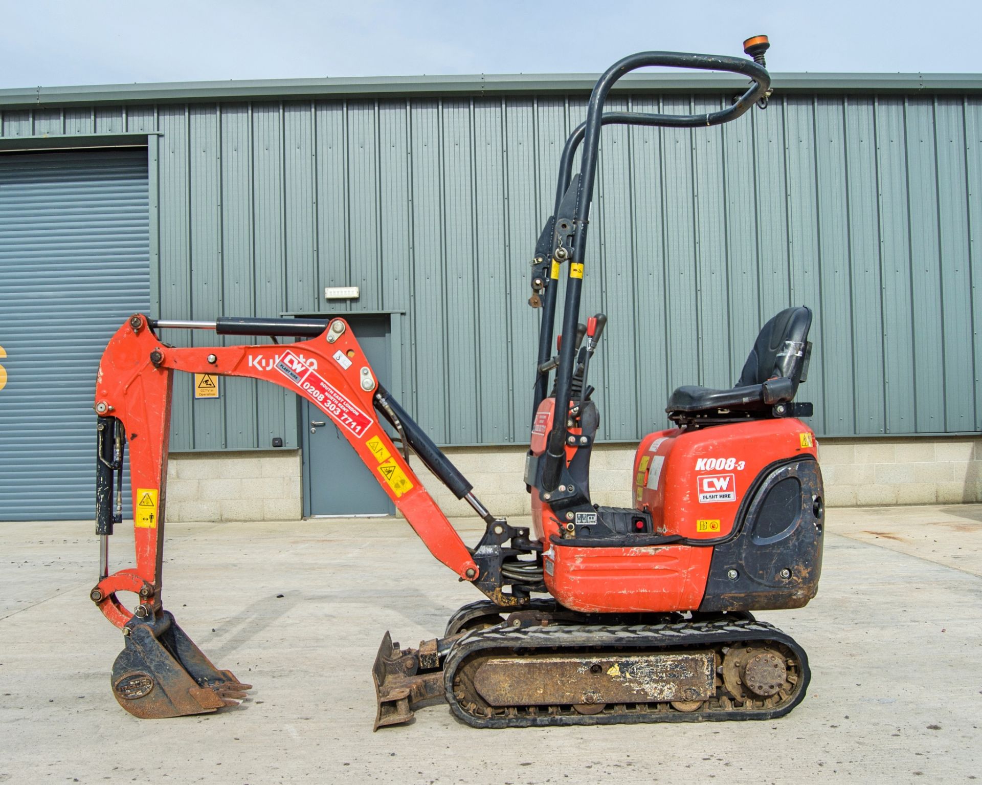 Kubota K008-3 0.8 tonne rubber tracked micro excavator Year: 2018 S/N: 31342 Recorded Hours: 1069 - Image 7 of 26