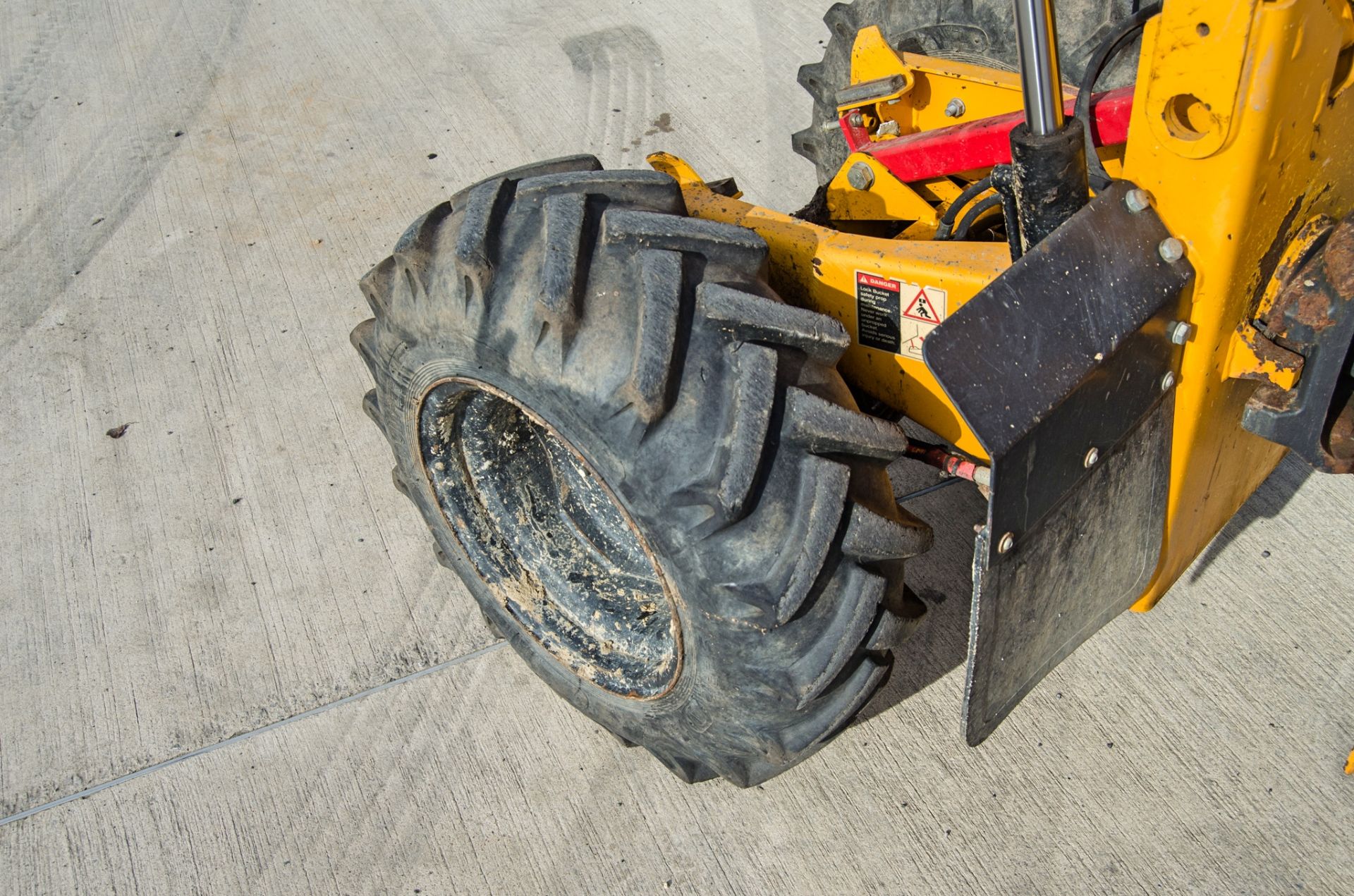 Thwaites 1 tonne Hi-tip dumper Year: 2019 S/N: 1917E6768 Recorded Hours: 912 E330573 - Image 13 of 23