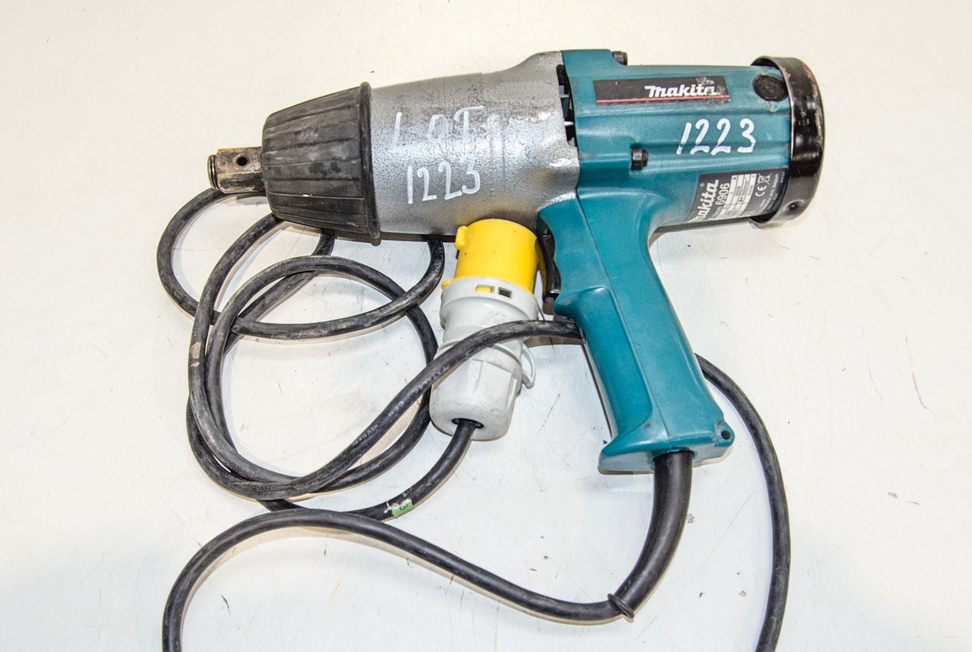 Makita 6906 110v 3/4 inch drive impact gun EXP3601