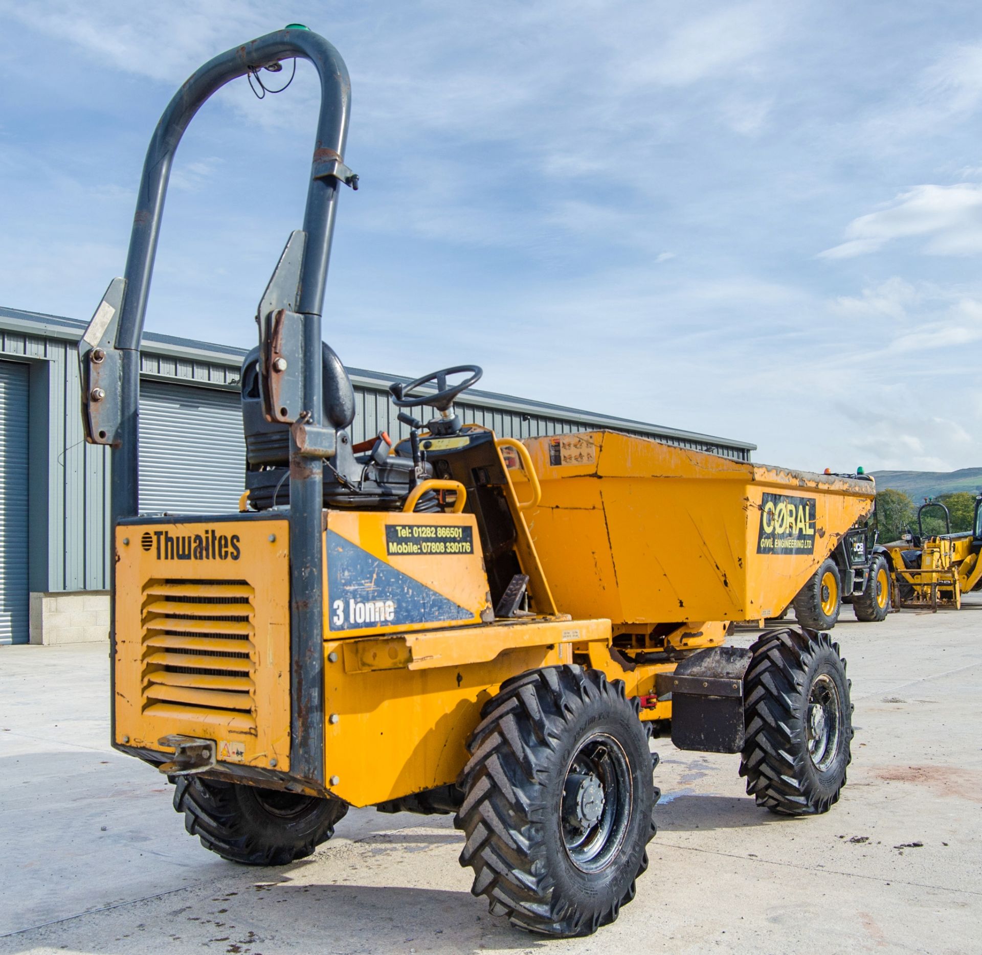 Thwaites 3 tonne swivel skip dumper Year: 2016 S/N: 608D5109 Recorded Hours: 1054 - Image 4 of 22