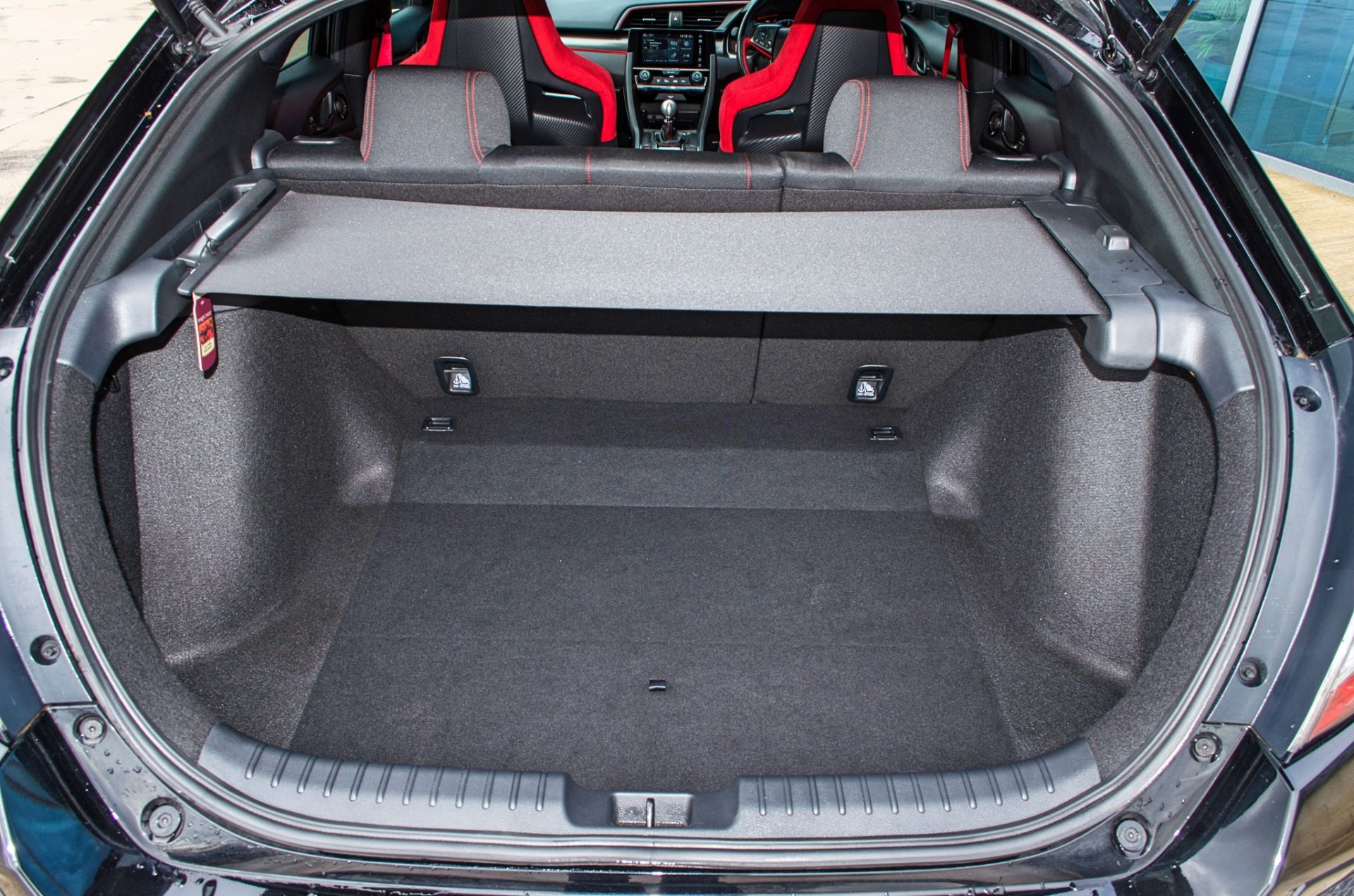 2018 Honda Civic GT Type R V-Tec 5 door hatchback Registration: DU68YHN Odometer: 16,429 Colour: - Image 48 of 54