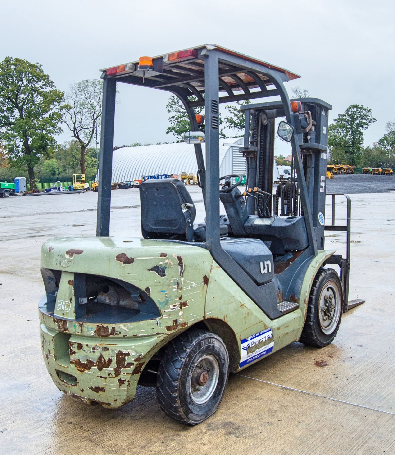 Sino-American FD30T-JE 3 tonne diesel driven fork lift truck S/N: 110301721 Recorded Hours: Not - Image 3 of 18