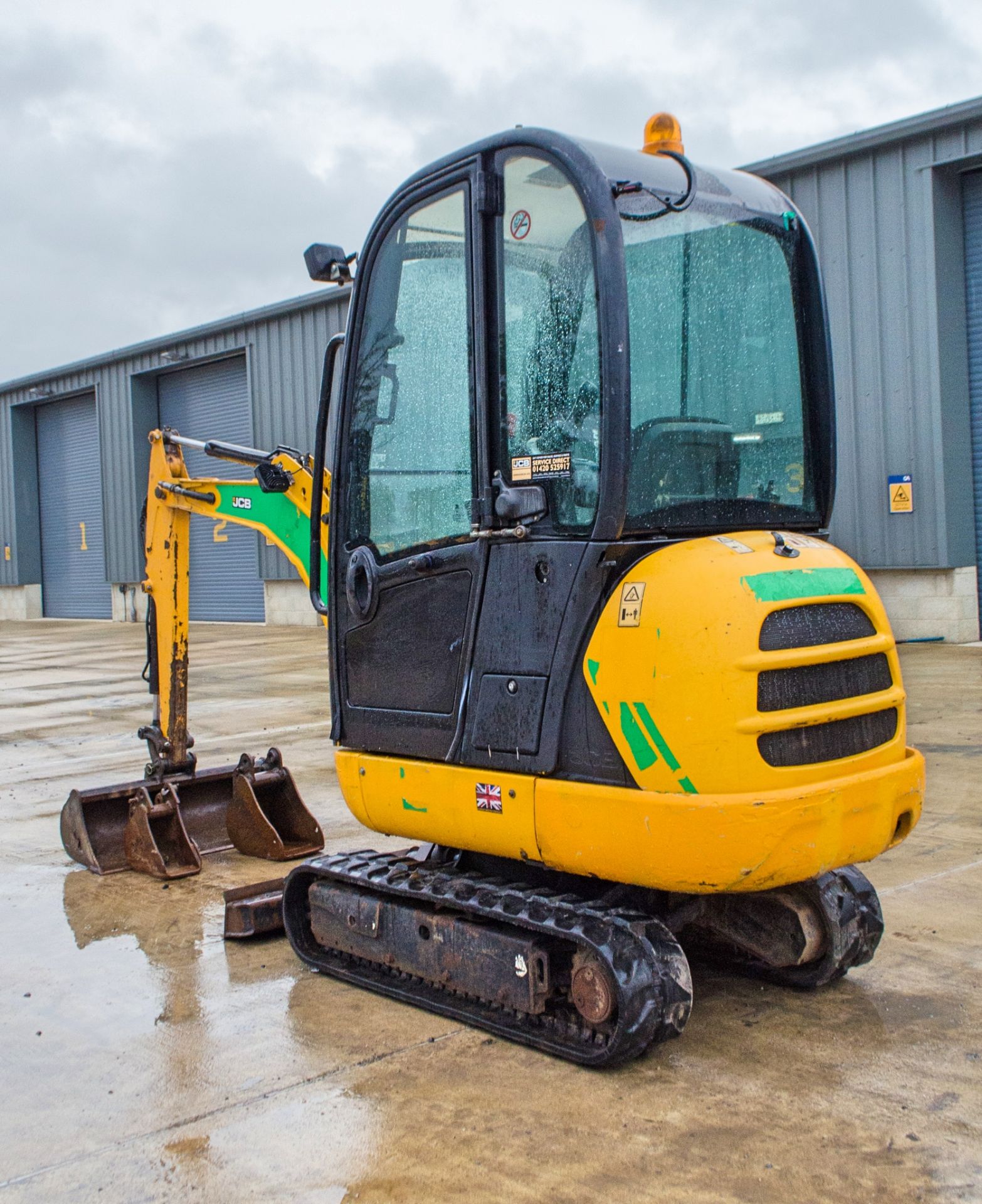 JCB 8018 CTS 1.5 tonne rubber tracked mini excavator Year: 2016 S/N: 2497624 Recorded Hours: 2351 - Image 4 of 26