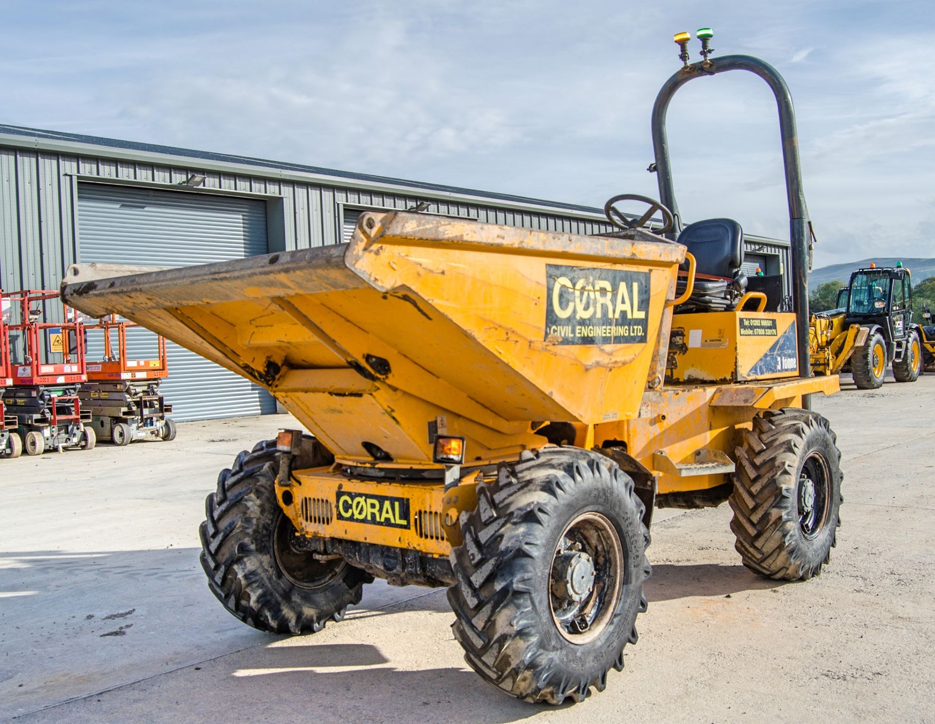 Thwaites 3 tonne swivel skip dumper Year: 2016 S/N: 1611D6661 Recorded Hours: 1255