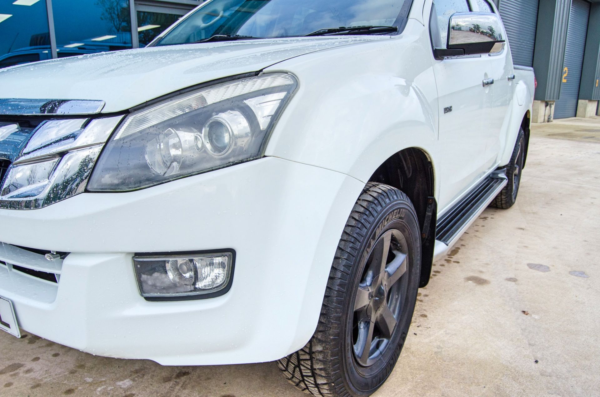 Isuzu D-Max 2.5 DCi UTAH 4 wheel drive automatic double cab pick up Registration Number: SX63 CKL - Image 9 of 33