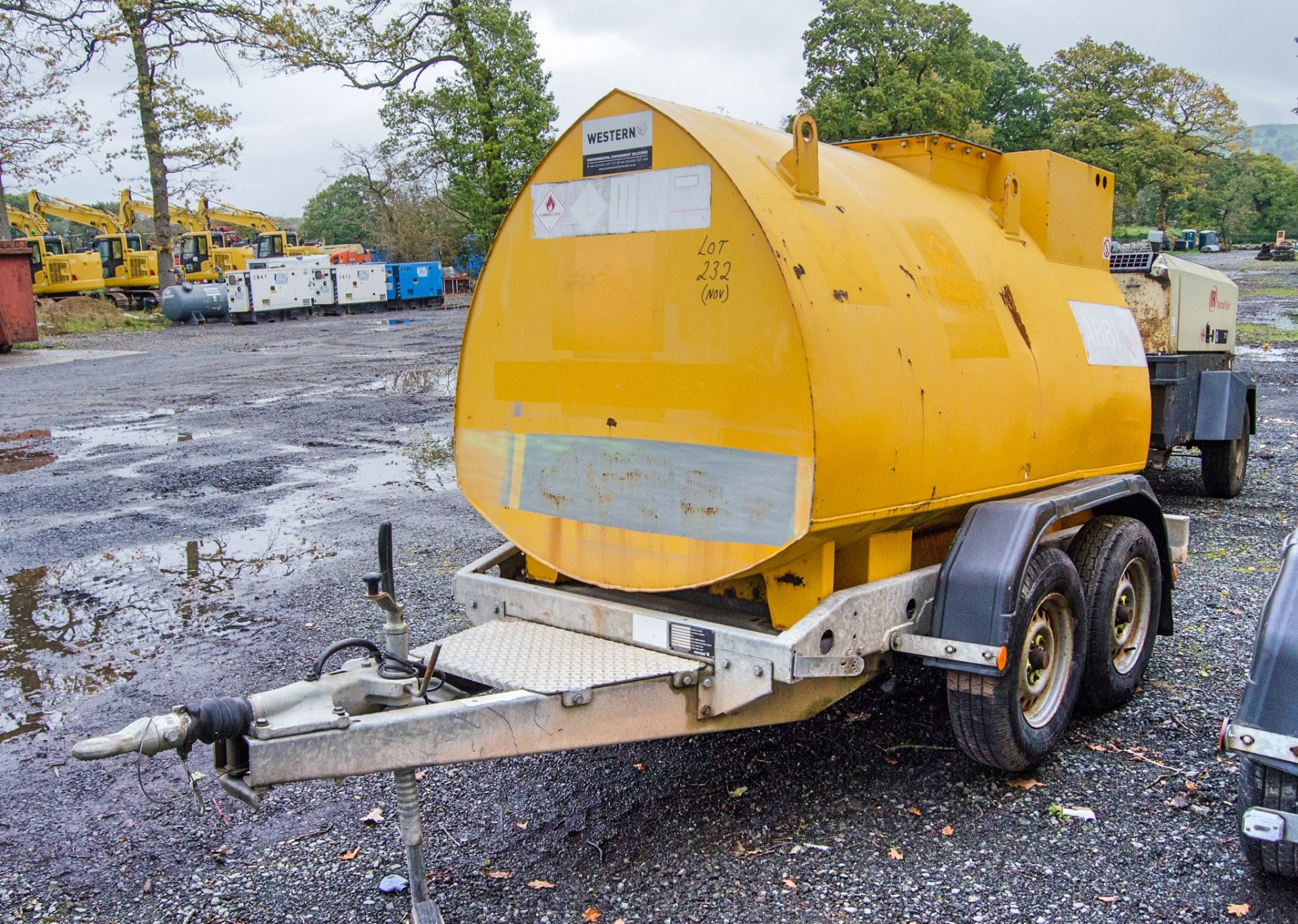 Western Abbi 2000 litre twin axle fast tow bunded fuel bowser c/w manual pump, delivery hose &