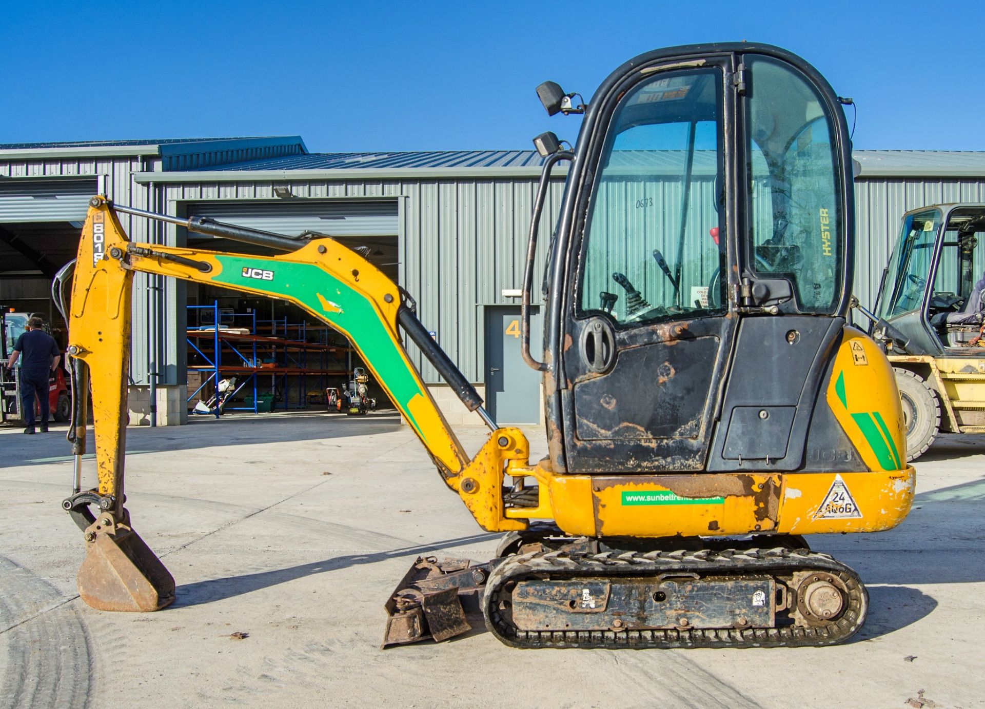 JCB 8018 CTS 1.5 tonne rubber tracked mini excavator Year: 2017 S/N: 2545071 Recorded Hours: 2375 - Image 7 of 26