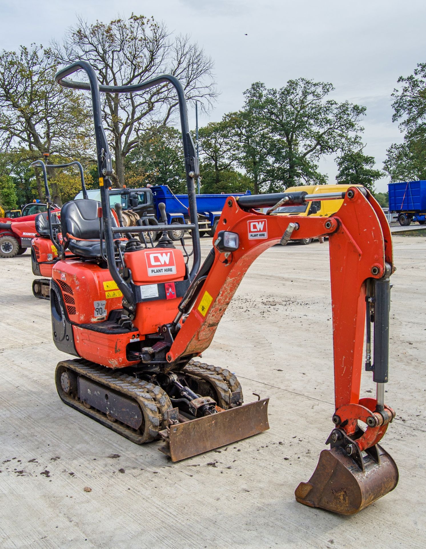 Kubota K008-3 0.8 tonne rubber tracked micro excavator Year: 2018 S/N: 31225 Recorded Hours: 966 - Image 2 of 26