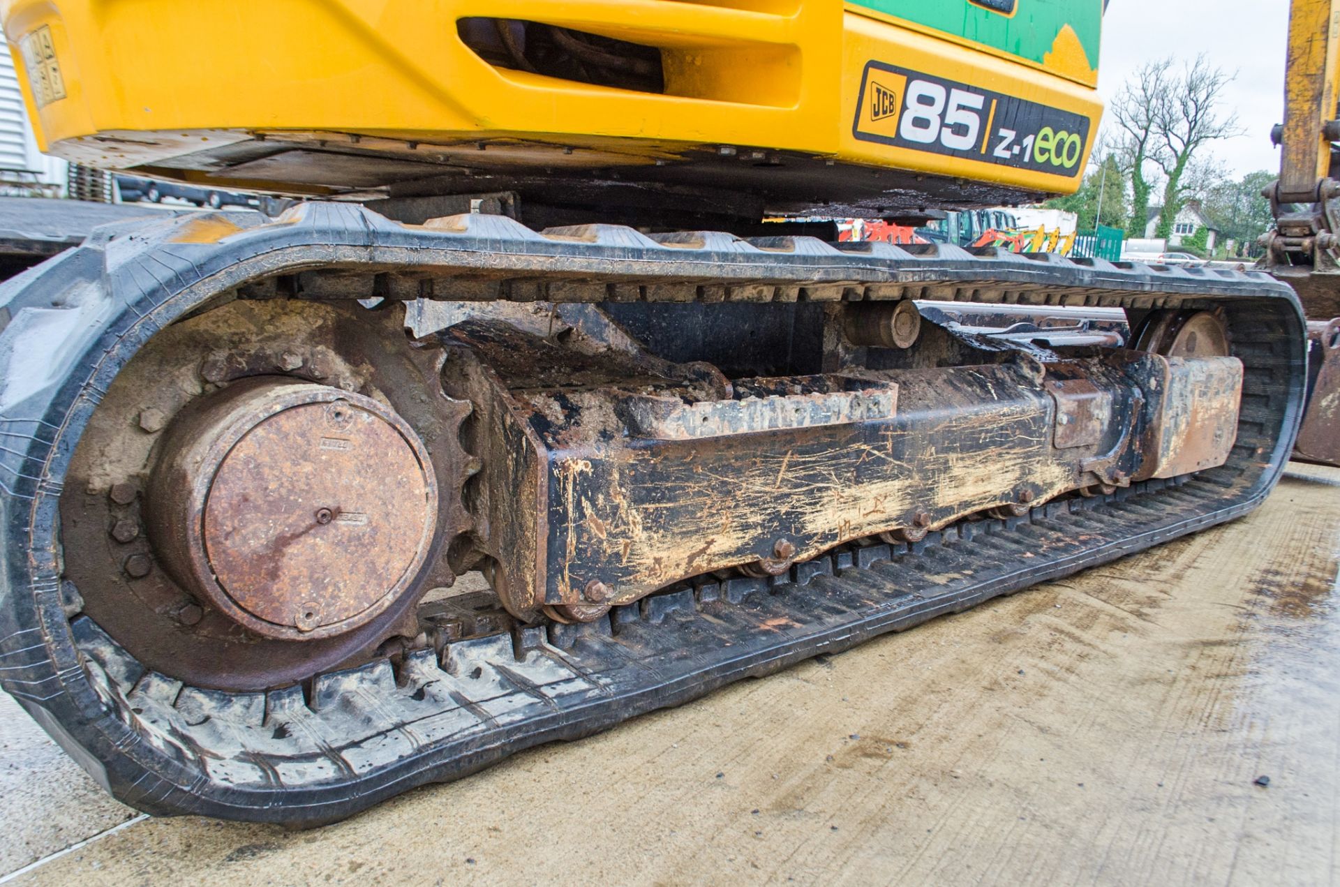 JCB 85 Z-1 Eco 8.5 tonne rubber tracked excavator Year: 2017 S/N: 2501028 Recorded Hours: 4260 - Image 12 of 27