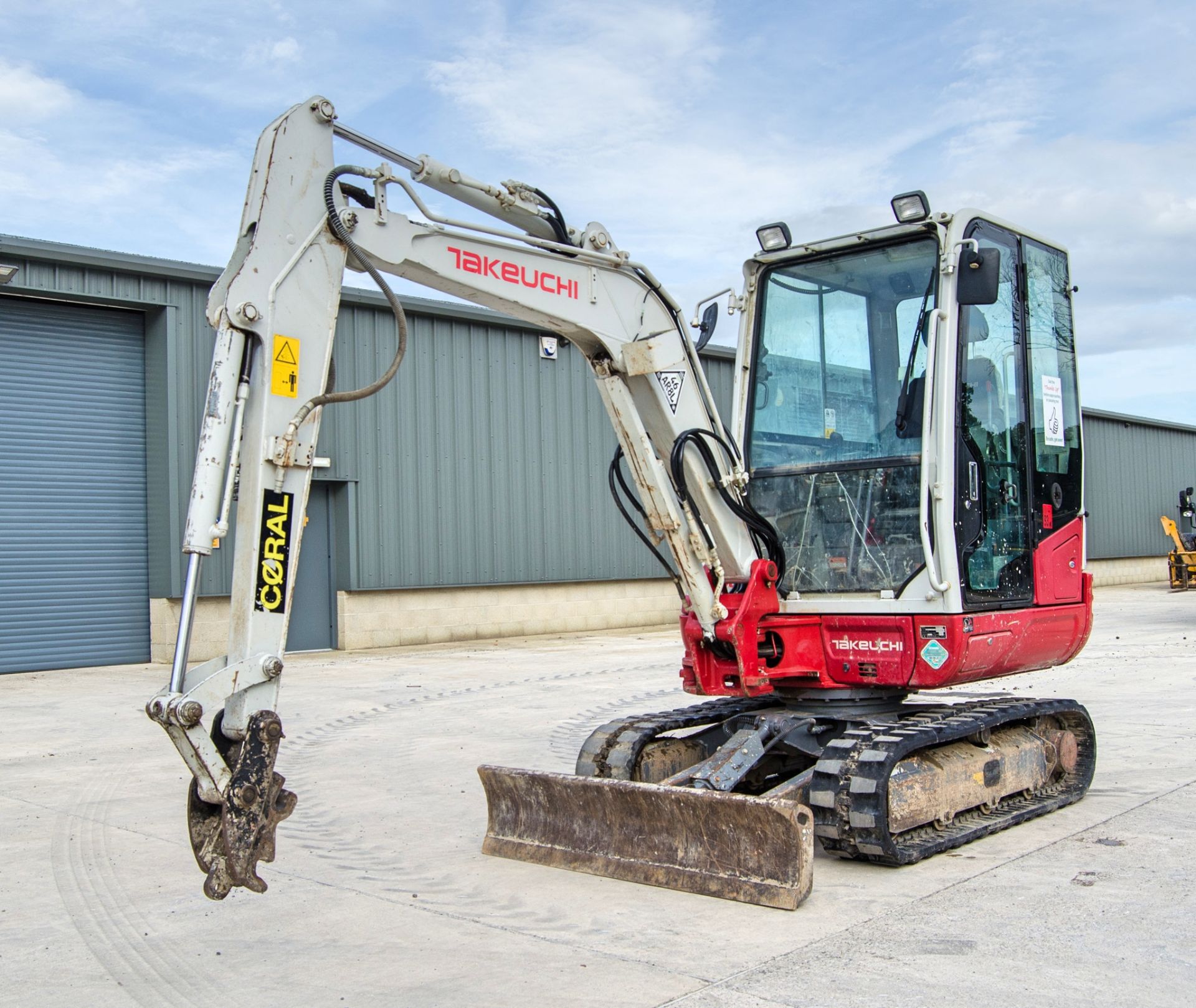 Takeuchi TB230 3 tonne rubber tracked excavator Year: 2018 S/N: 130003684 Recorded Hours: 2668