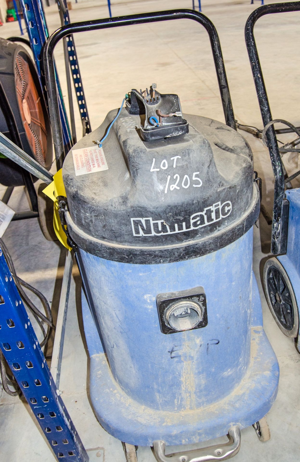 Numatic 110v vacuum cleaner ** Switch missing ** EXP3852