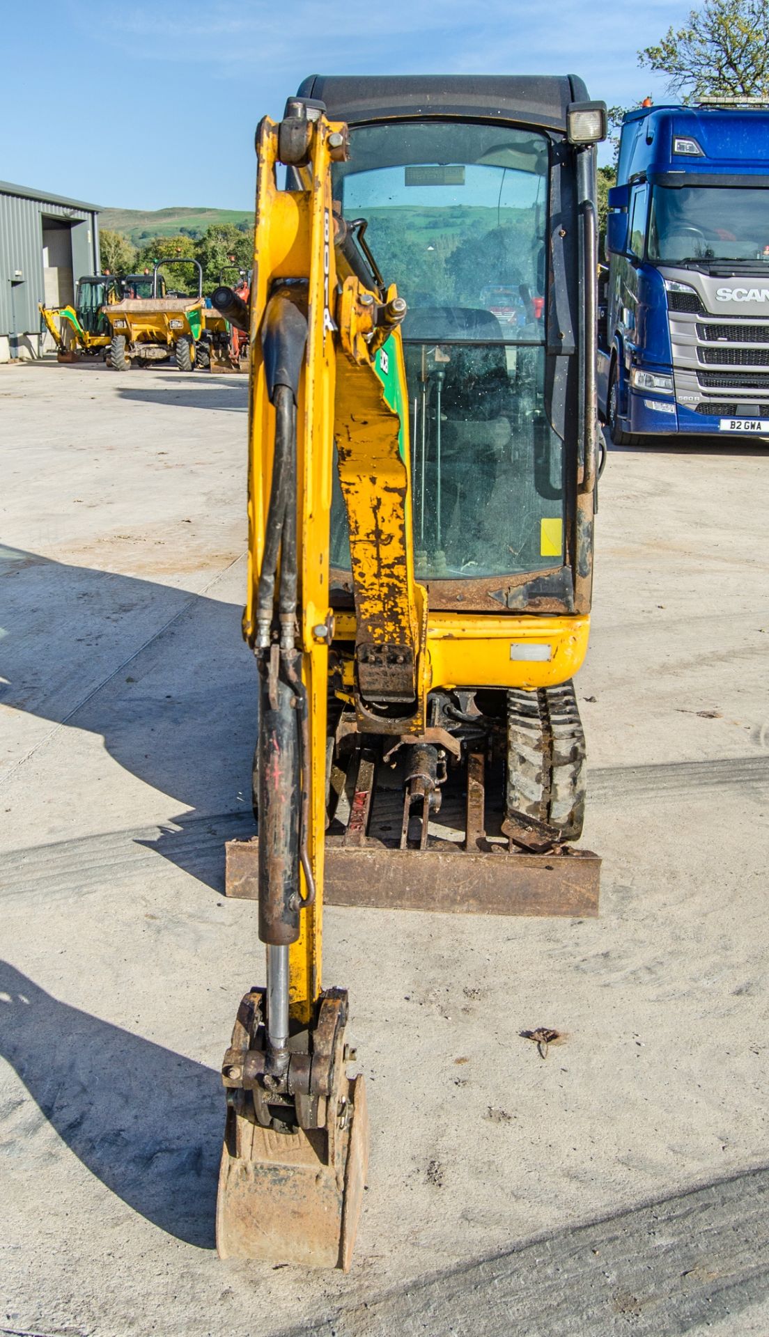 JCB 8018 CTS 1.5 tonne rubber tracked mini excavator Year: 2017 S/N: 2545071 Recorded Hours: 2375 - Image 5 of 26