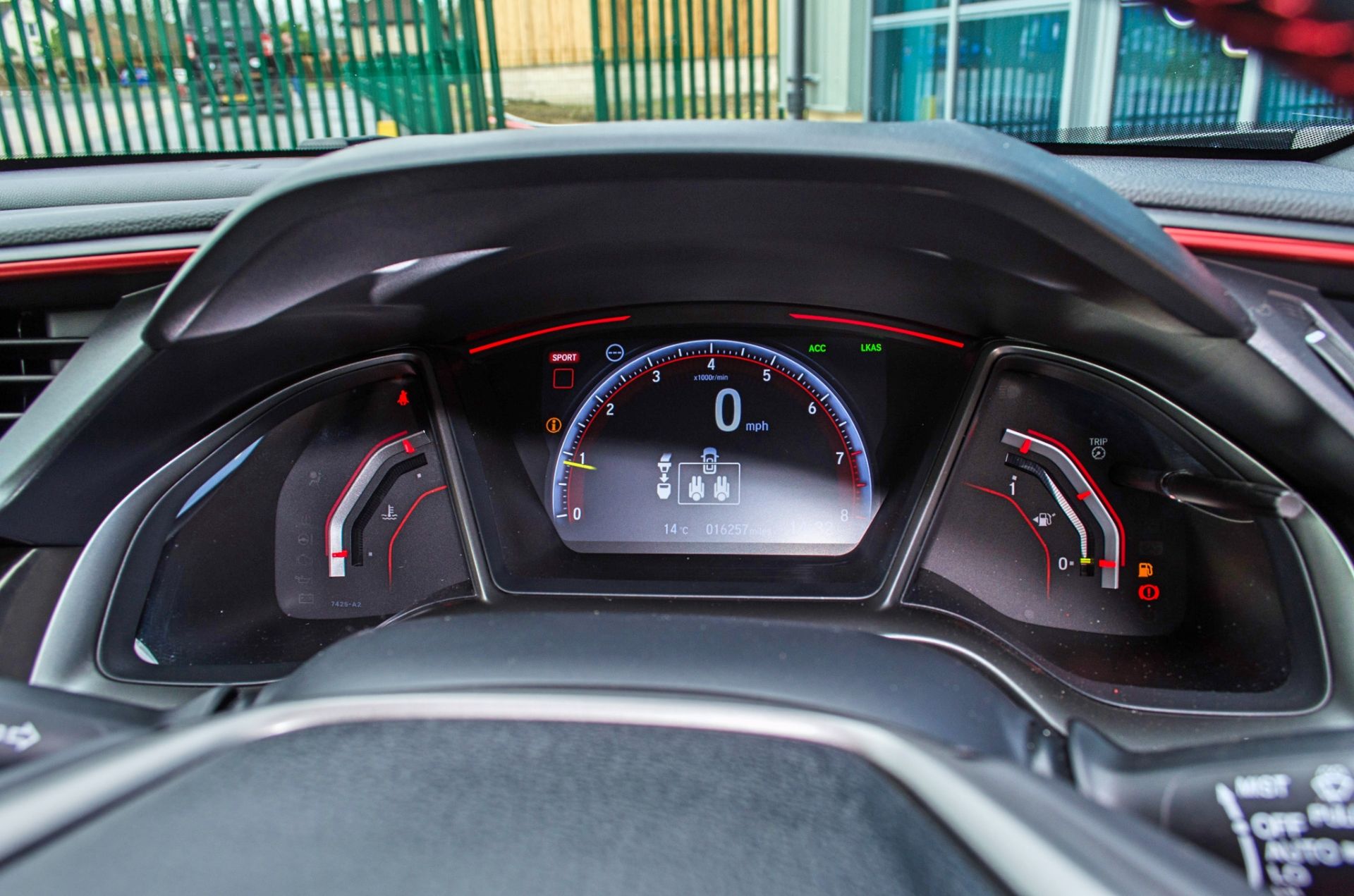 2018 Honda Civic GT Type R V-Tec 5 door hatchback Registration: DU68YHN Odometer: 16,429 Colour: - Image 46 of 54