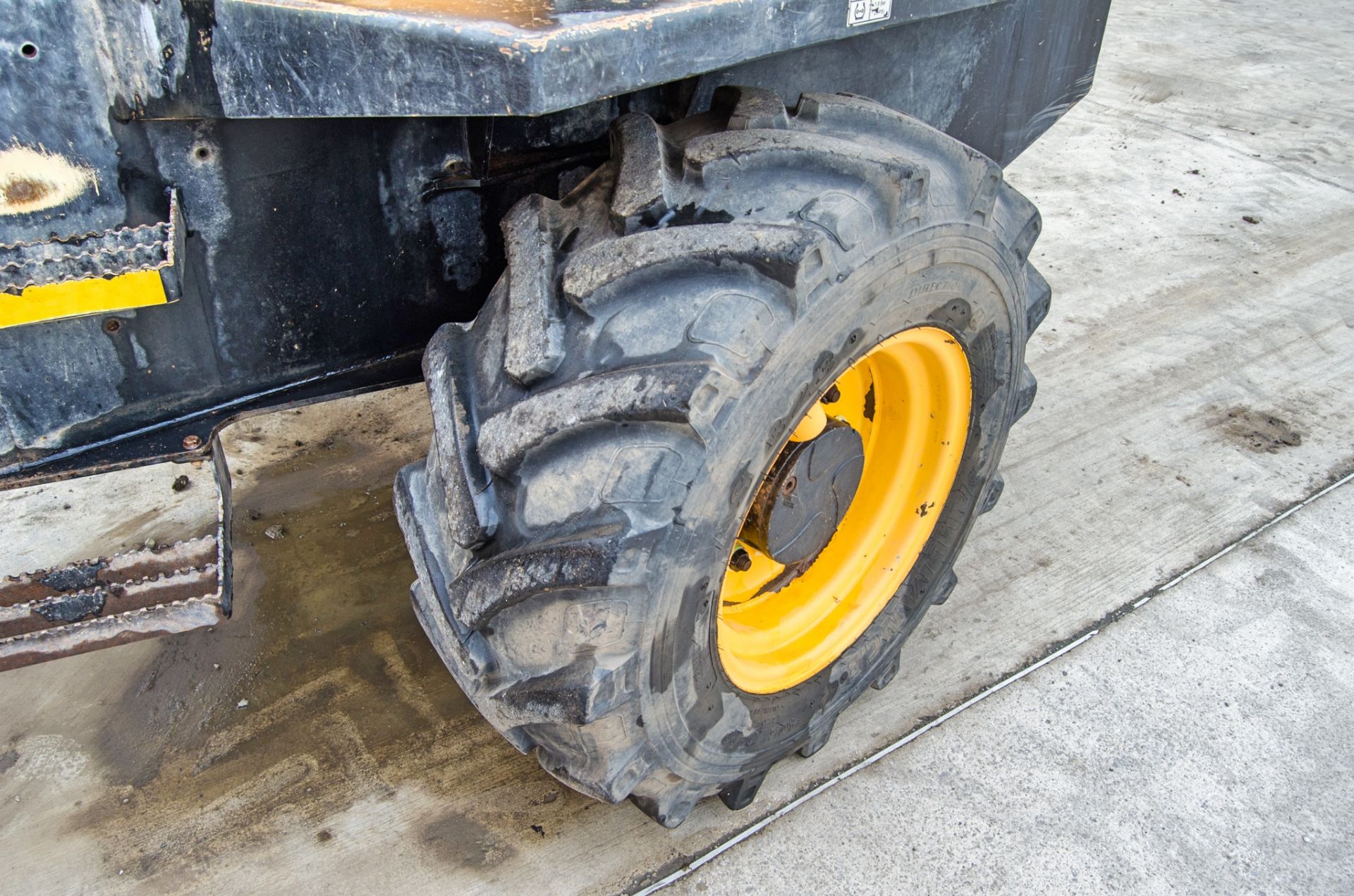 JCB 6TFT 6 tonne straight skip dumper Year: 2015 S/N: EFFRK7583 Recorded Hours: 1967 A666960 - Image 15 of 23