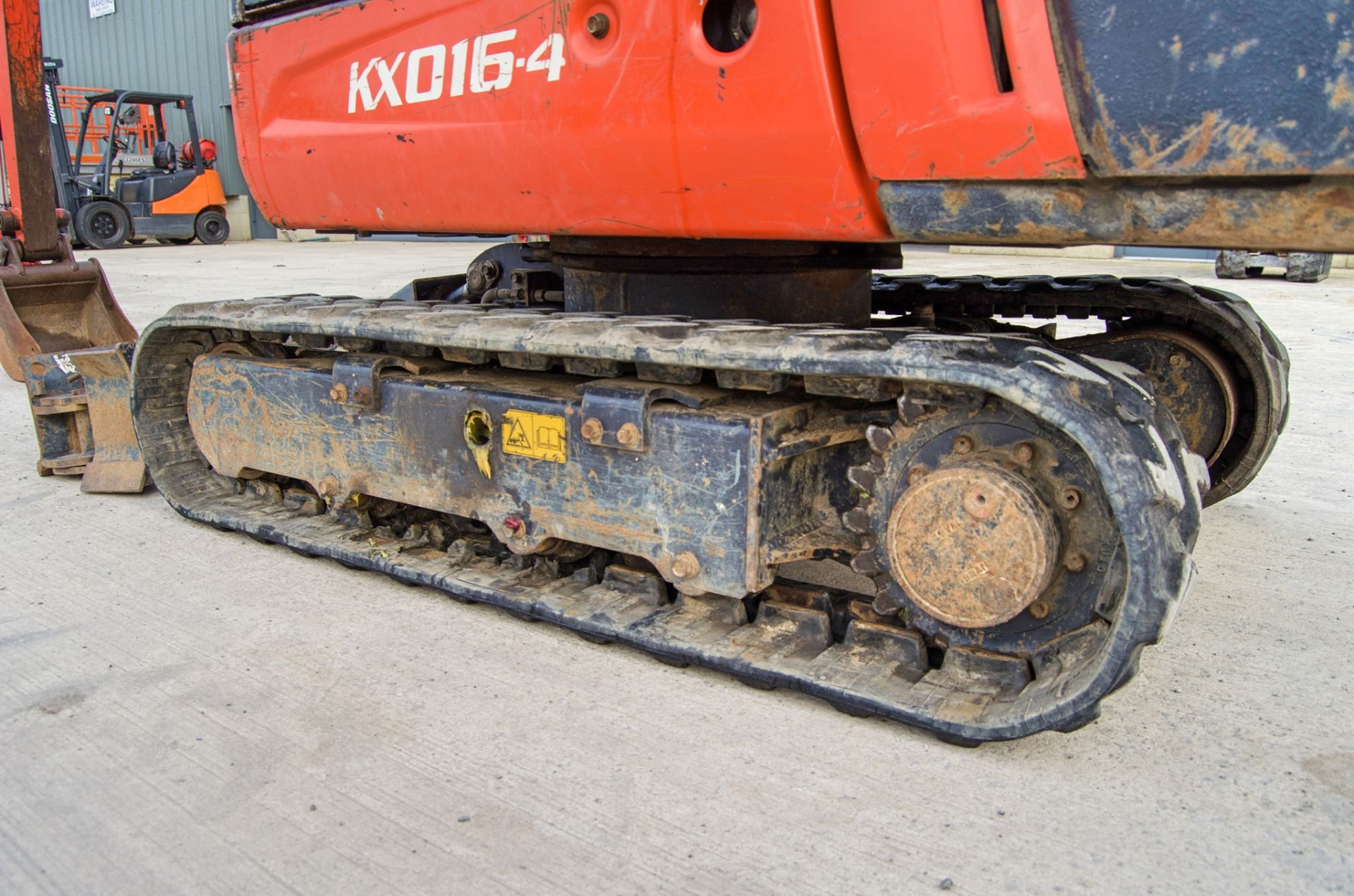 Kubota KX016-4 1.5 tonne rubber tracked mini excavator Year: 2017 S/N: 61111 Recorded Hours: 2408 - Image 10 of 27
