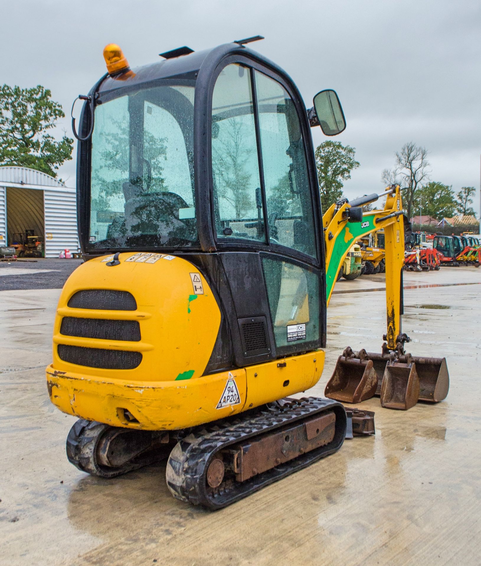 JCB 8018 CTS 1.5 tonne rubber tracked mini excavator Year: 2016 S/N: 2497627 Recorded Hours: 2351 - Image 3 of 26