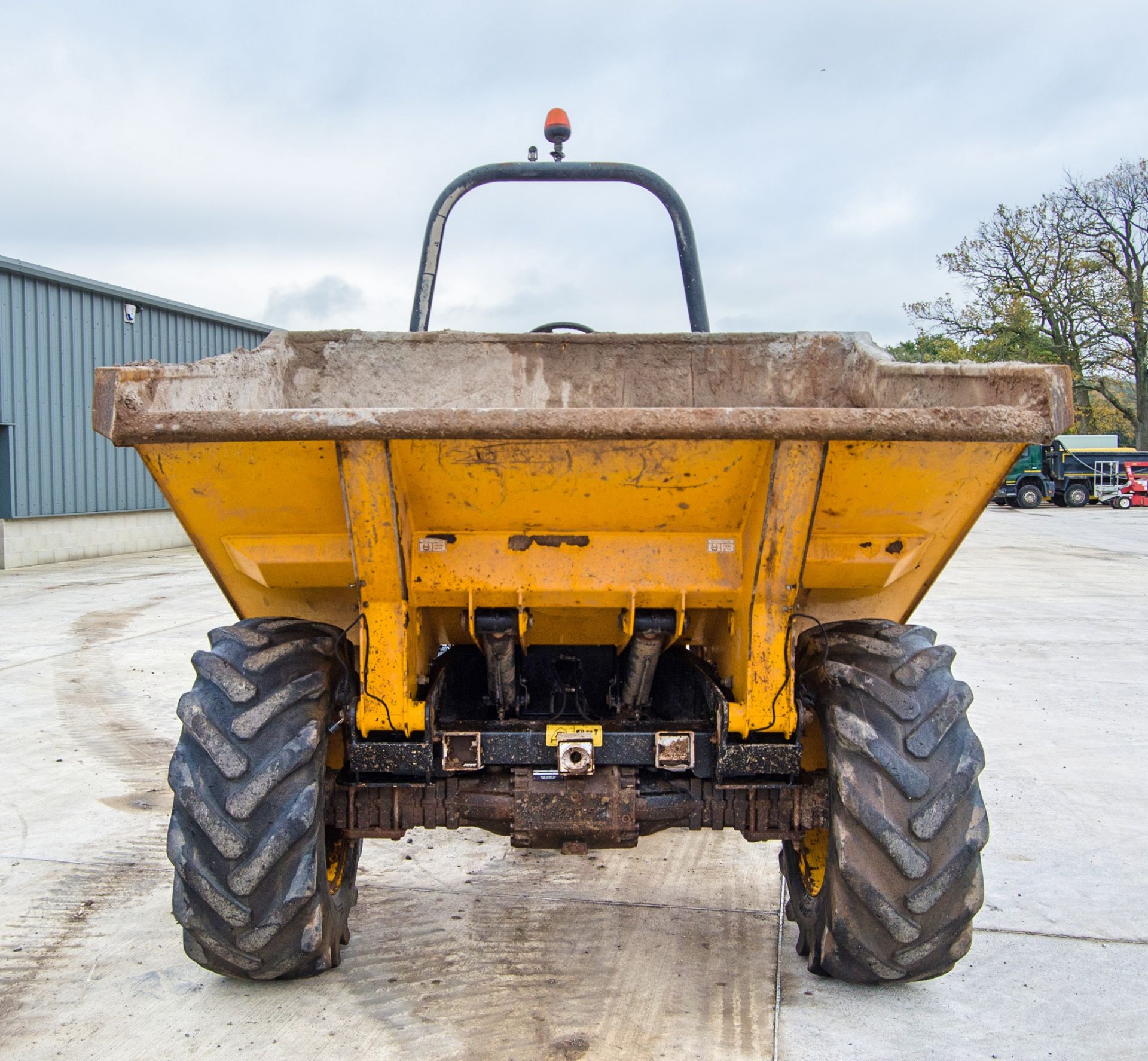 JCB 6TFT 6 tonne straight skip dumper Year: 2015 S/N: EFFRK7583 Recorded Hours: 1967 A666960 - Image 5 of 23