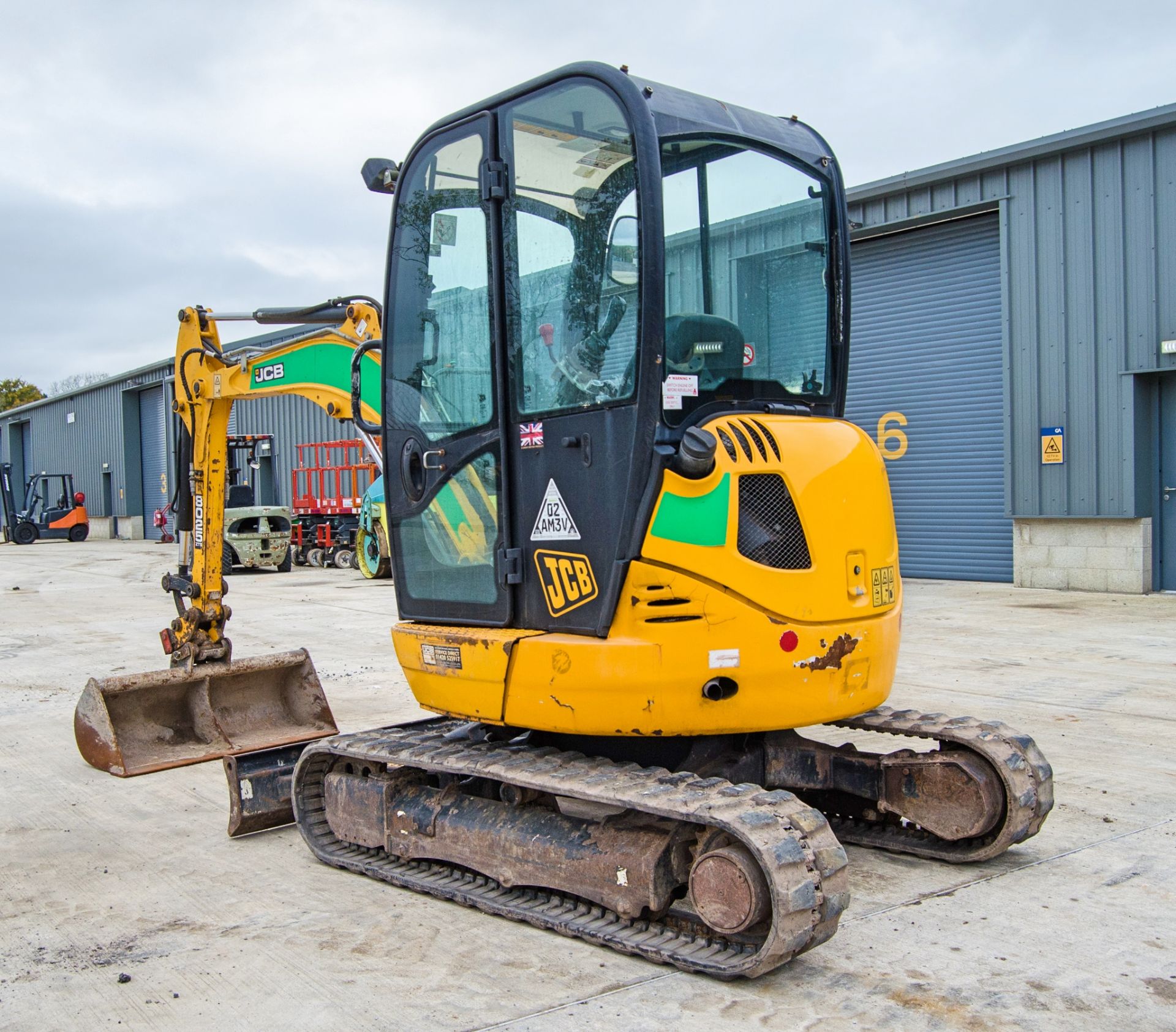 JCB 8025 ZTS 2.5 tonne rubber tracked excavator Year: 2015 S/N: 2226977 Recorded Hours: 1966 - Image 4 of 25
