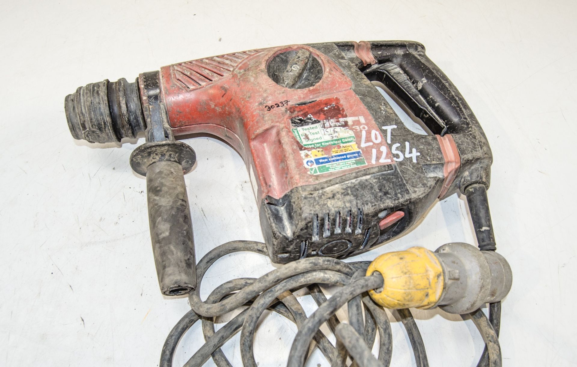 Hilti TE30 110v SDS rotary hammer drill TE30237S