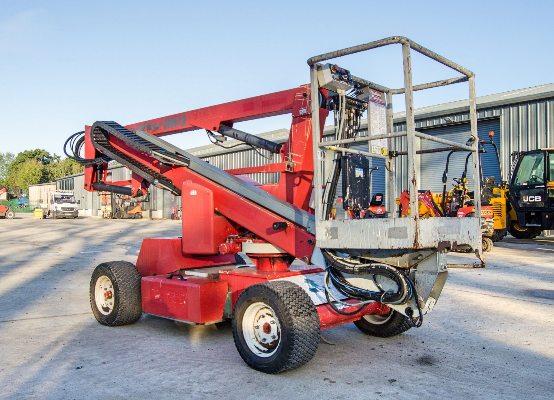 Nifty HR12 diesel/battery electric articulated boom access platform Year: 2010 S/N: 1220079 - Image 2 of 18