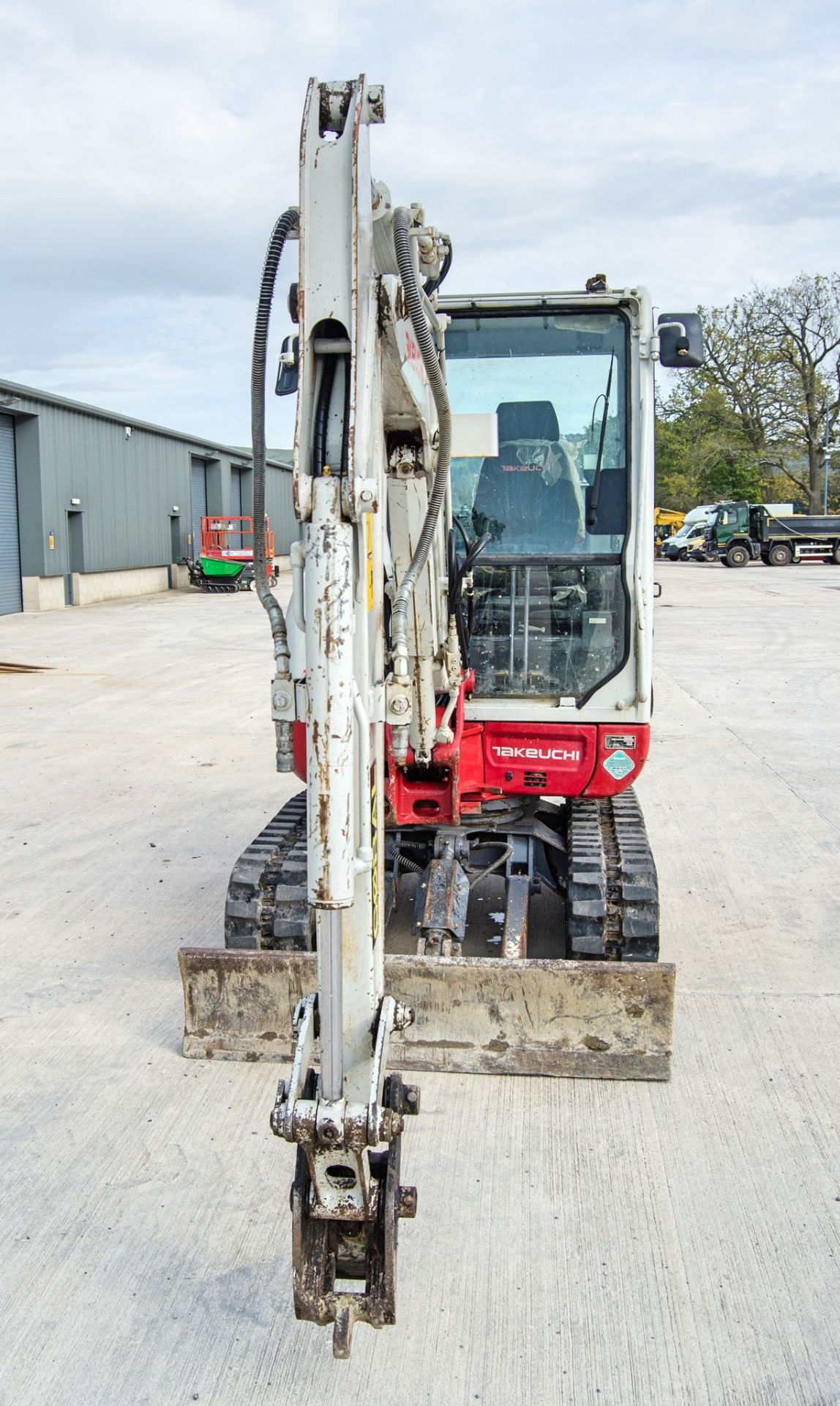 Takeuchi TB230 3 tonne rubber tracked excavator Year: 2018 S/N: 130003683 Recorded Hours: 1975 - Image 5 of 26