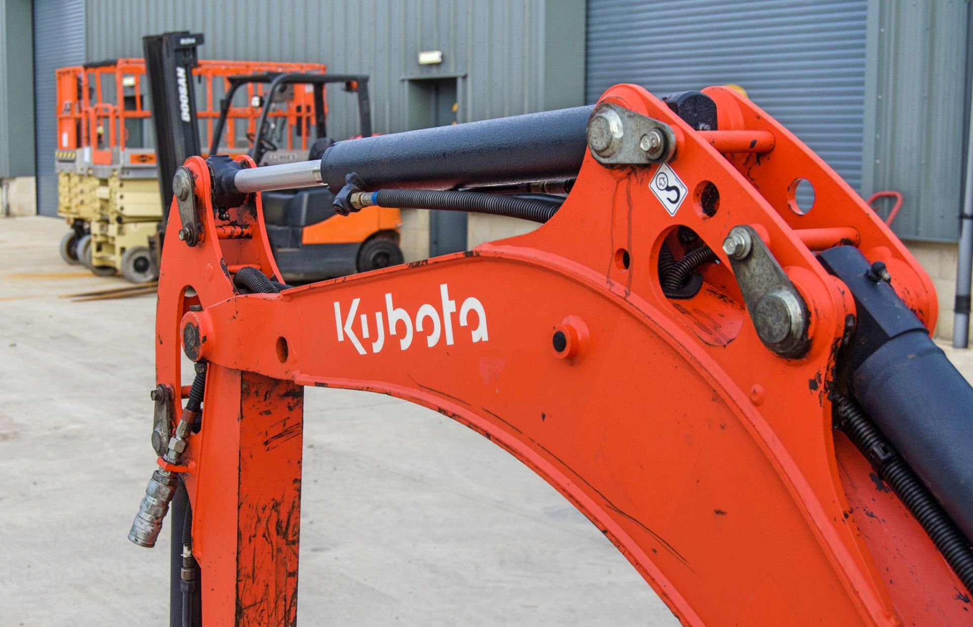 Kubota KX016-4 1.5 tonne rubber tracked mini excavator Year: 2017 S/N: 61111 Recorded Hours: 2408 - Image 17 of 27