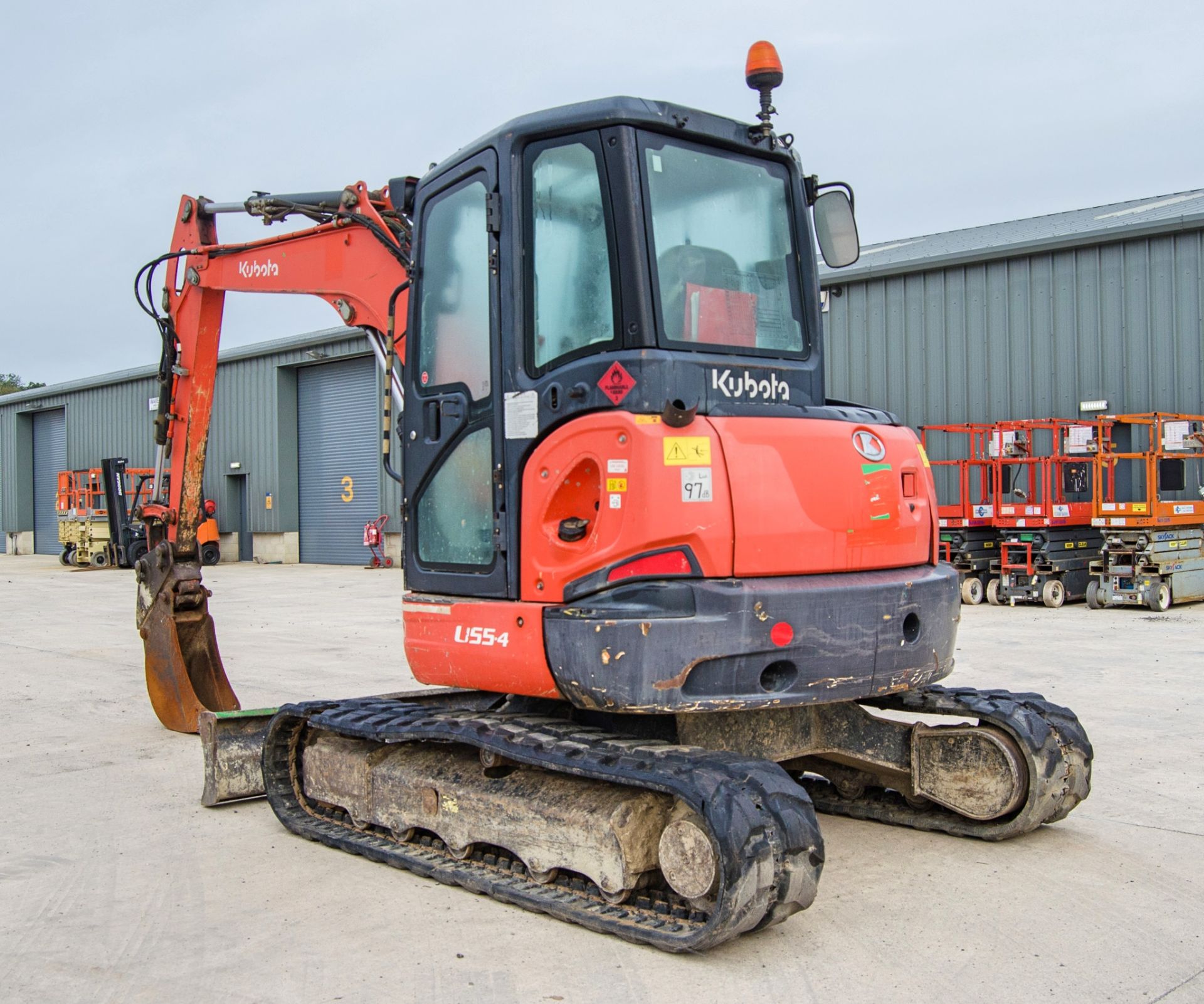 Kubota U55-4 5.5 tonne rubber tracked excavator Year: 2014 S/N: 52734 Recorded Hours: 3807 blade, - Image 4 of 27