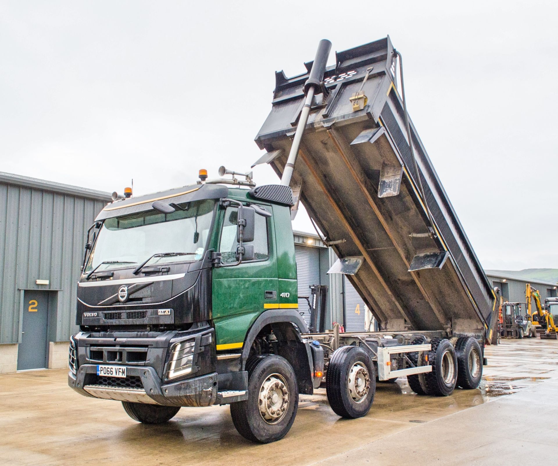 Volvo FMX 410 8x4 32 tonne tipper lorry Registration Number: PO66 VFM Date of Registration: 01/09/ - Image 9 of 31