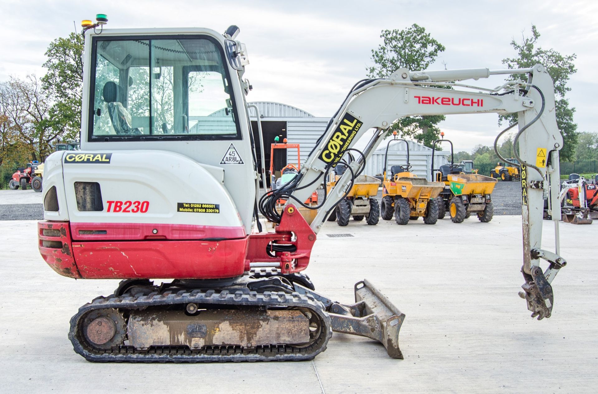 Takeuchi TB230 3 tonne rubber tracked excavator Year: 2018 S/N: 130003683 Recorded Hours: 1975 - Image 8 of 26