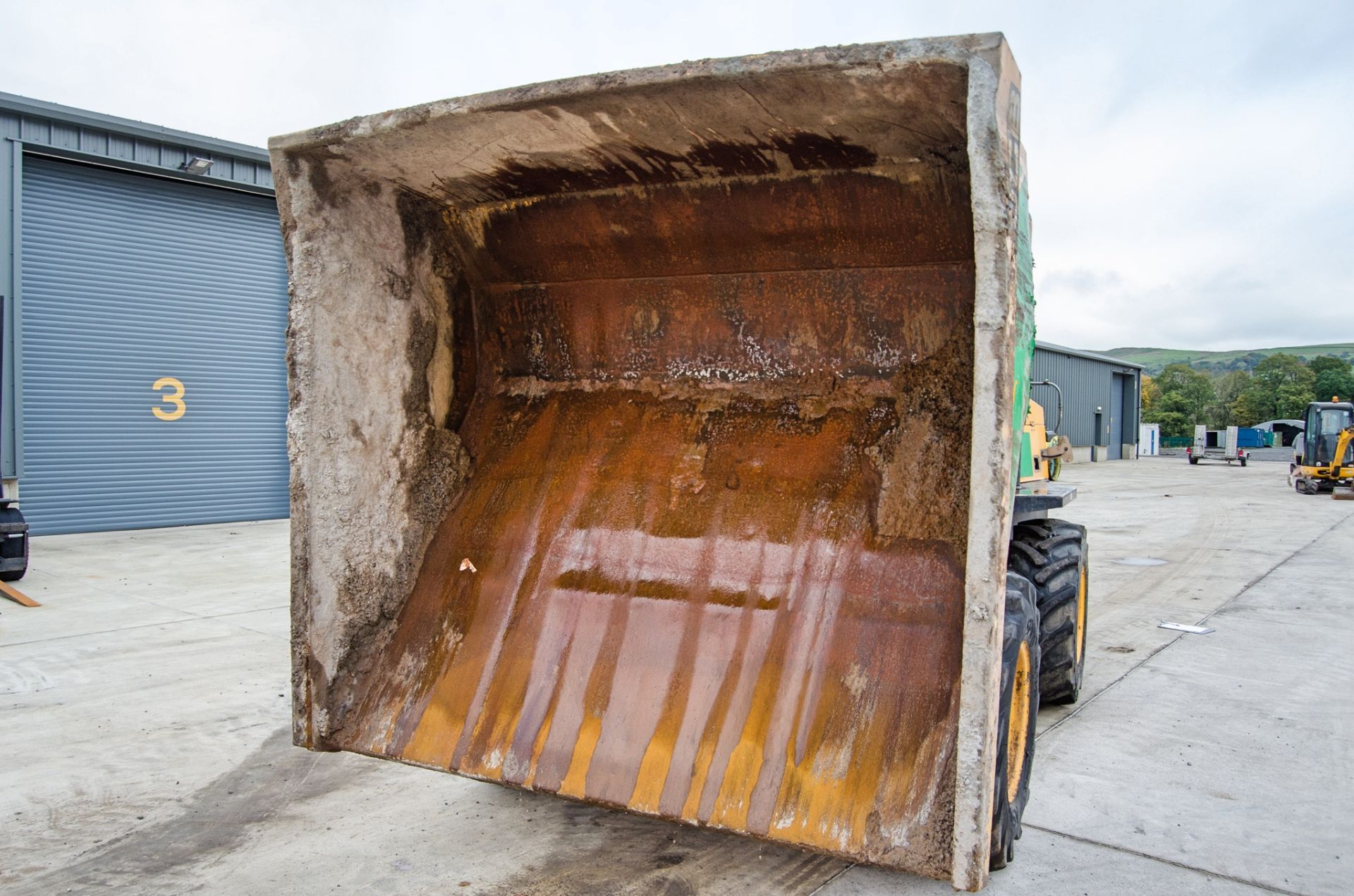 JCB 6TFT 6 tonne straight skip dumper Year: 2015 S/N: EFFRK7583 Recorded Hours: 1967 A666960 - Image 10 of 23