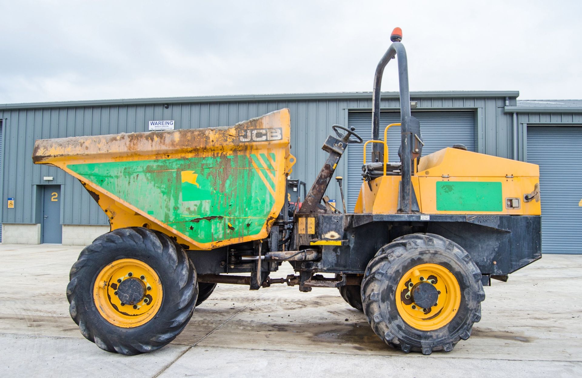 JCB 6TFT 6 tonne straight skip dumper Year: 2015 S/N: EFFRK7583 Recorded Hours: 1967 A666960 - Image 8 of 23