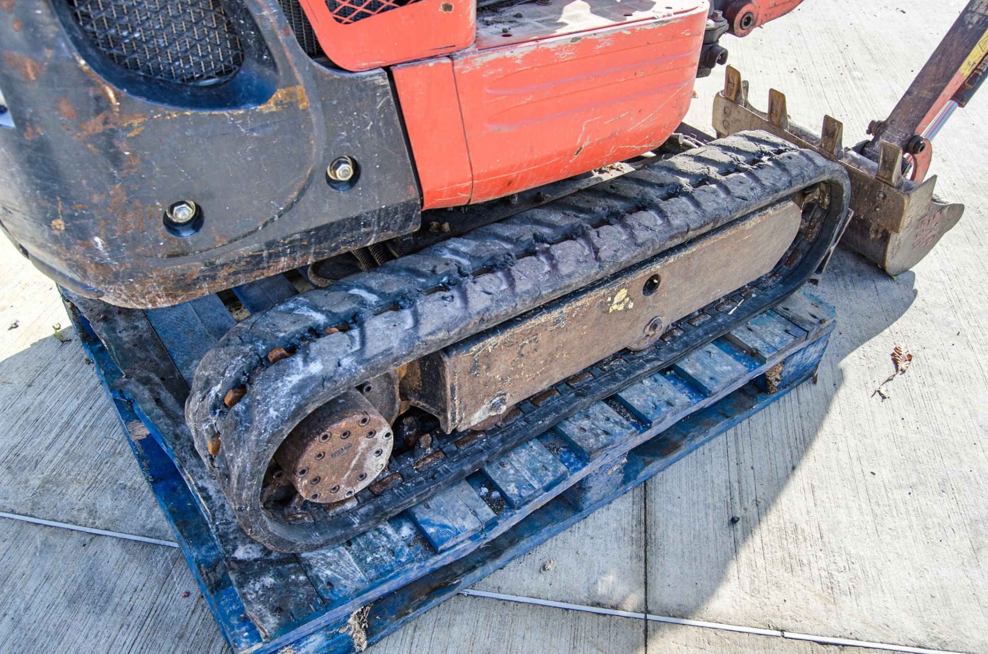 Kubota KX008-3 0.8 tonne rubber tracked micro excavator Year: 2019 S/N: 31814 Recorded Hours: 1318 - Image 11 of 25