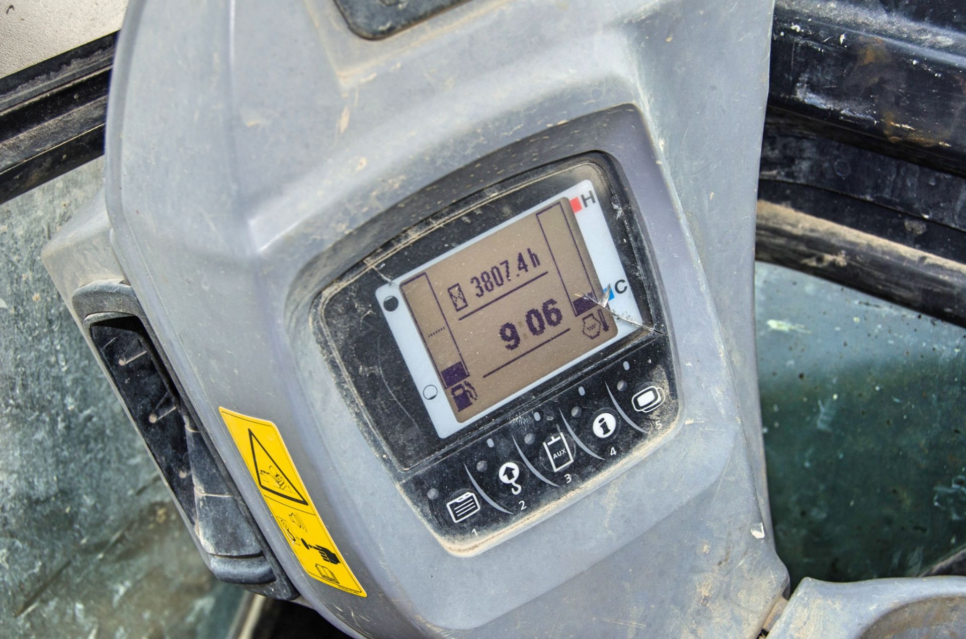 Kubota U55-4 5.5 tonne rubber tracked excavator Year: 2014 S/N: 52734 Recorded Hours: 3807 blade, - Image 22 of 27