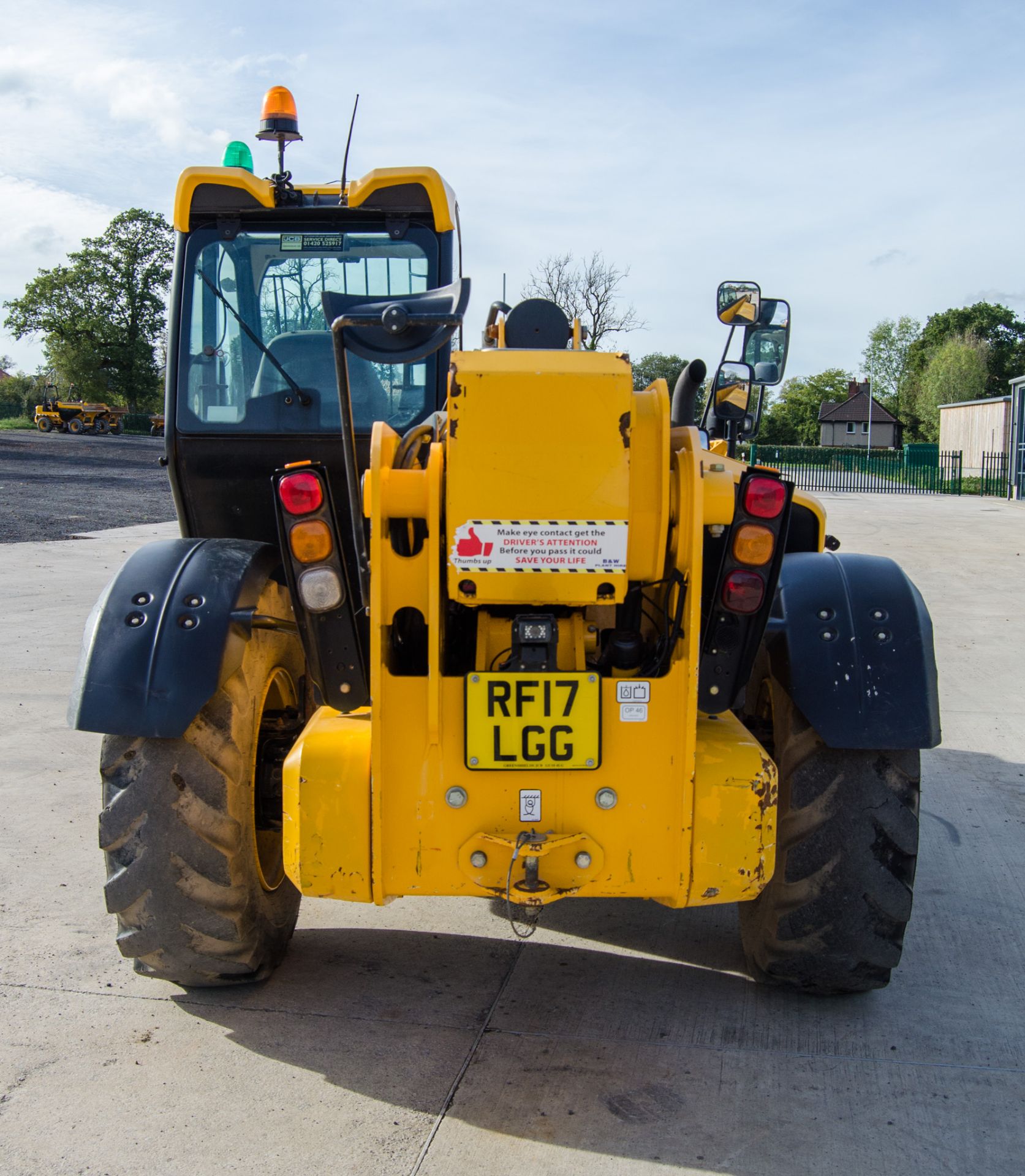 JCB 540-180 Hi-Viz T4 IV 18 metre telescopic handler Year: 2017 S/N: 2567255 Recorded Hours: 6327 - Image 6 of 26