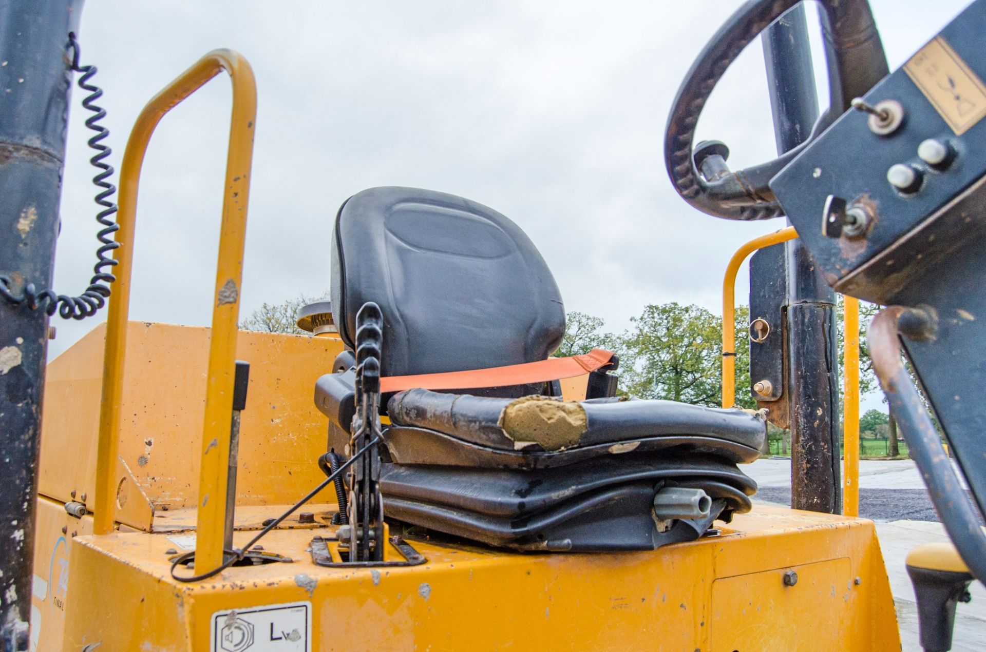 Terex TA6 6 tonne straight skip dumper Year: 2015 S/N: EF7PP7883 Recorded Hours: 2254 2109 - Image 17 of 22