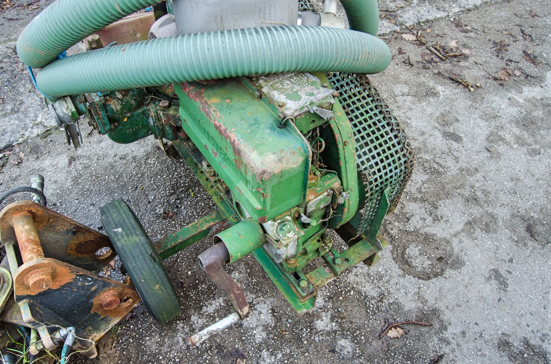 Diesel driven water pump c/w hoses - Image 4 of 4