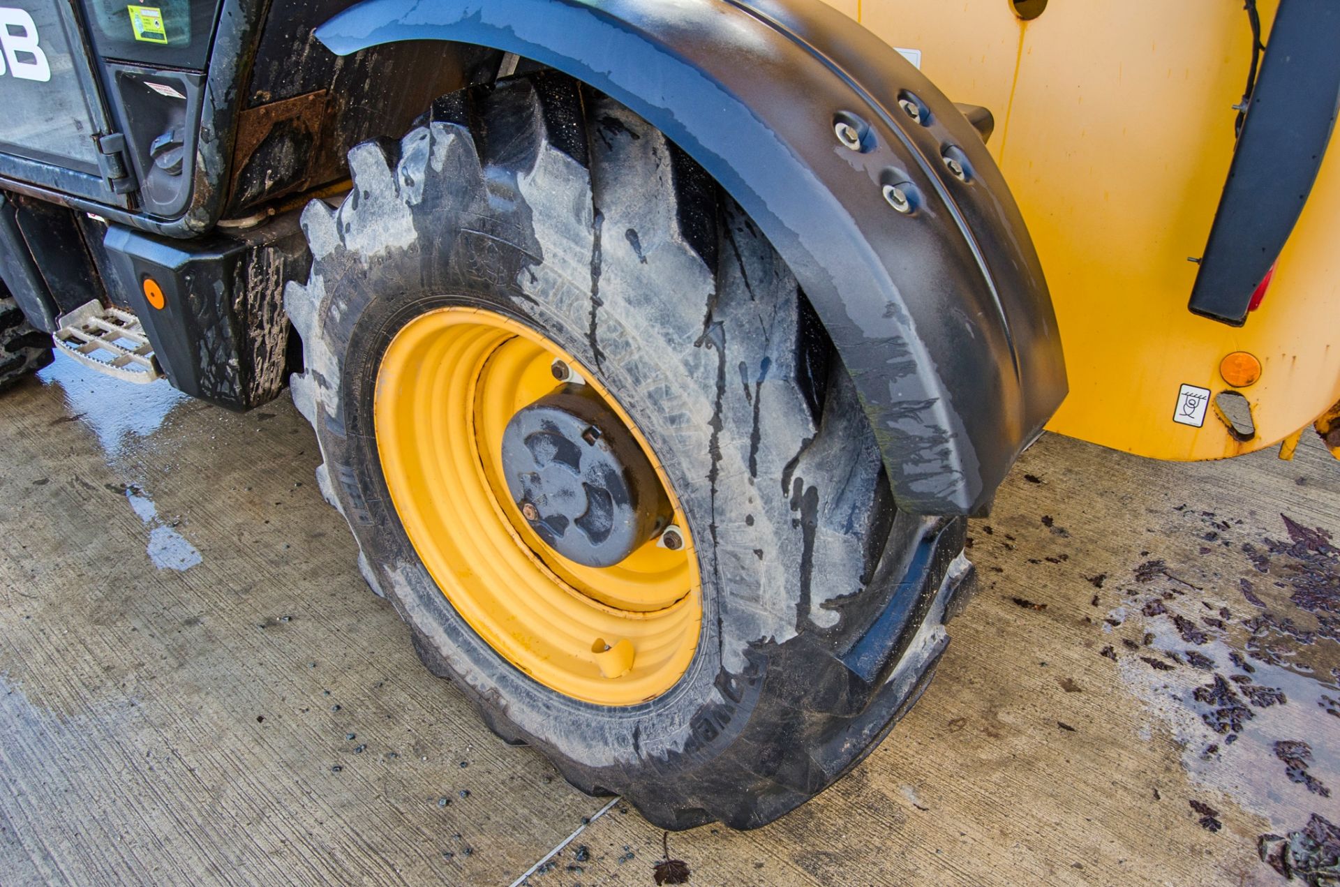 JCB 535-95 T4i IIIB 9.5 metre telescopic handler Year: 2016 S/N: 2461328 Recorded Hours: 1251 c/w - Image 16 of 26