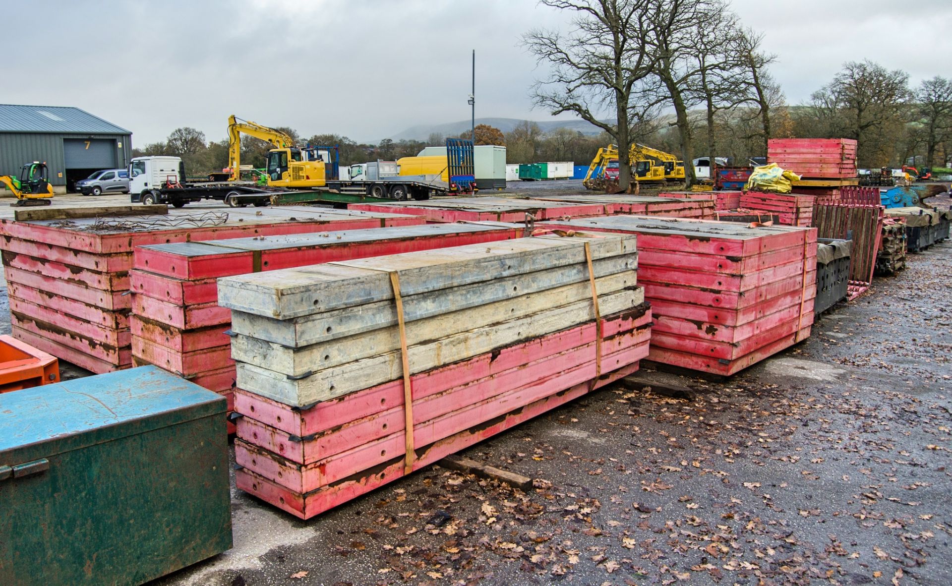 Quantity of 1.8 metre formwork panels & fittings Comprising of: 20 - 3000mm x 1800mm formwork panels - Image 3 of 12