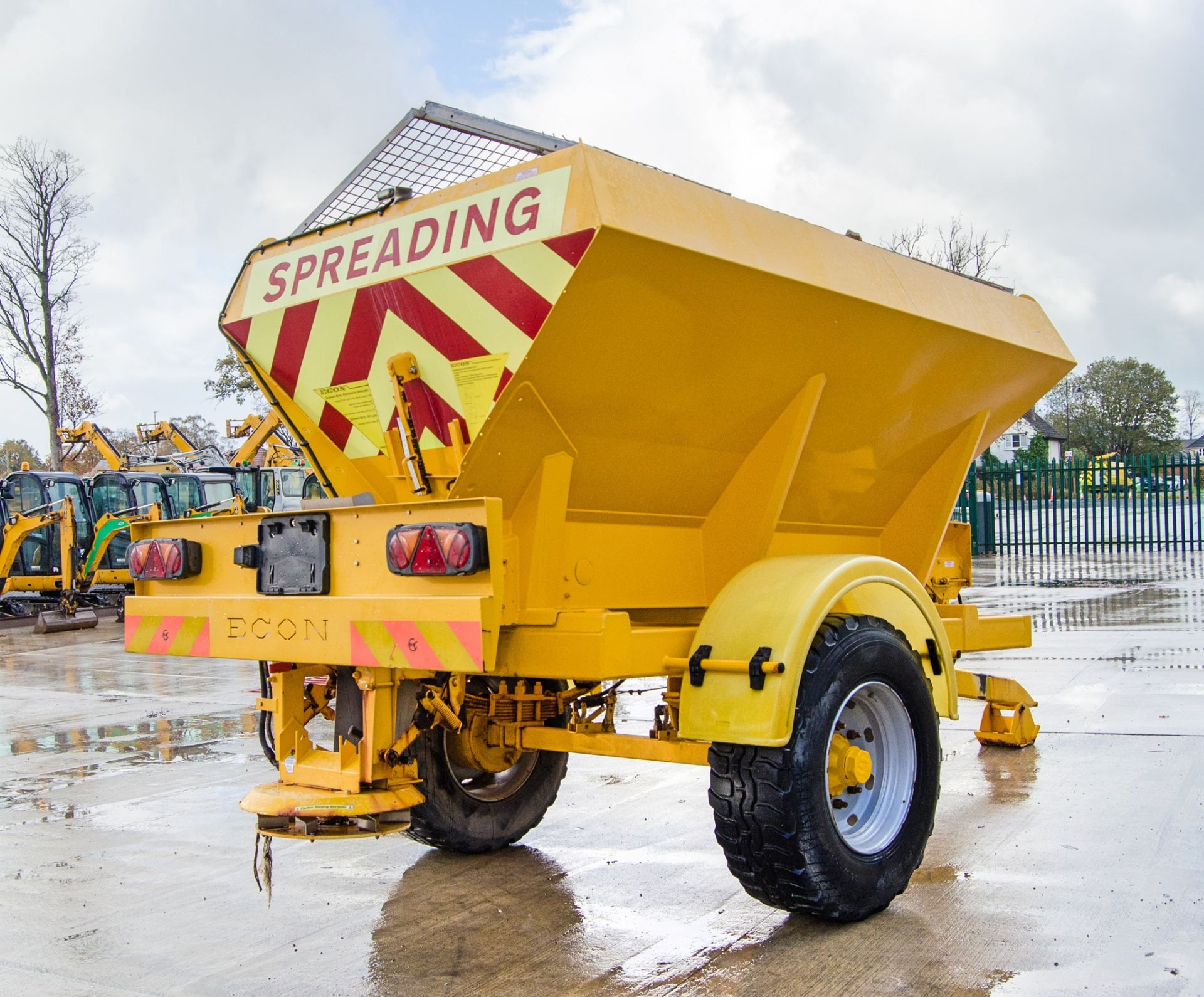 Econ WZCTPF35 hydraulic towable gritter Year: 2014 S/N: 41771 - Image 3 of 14