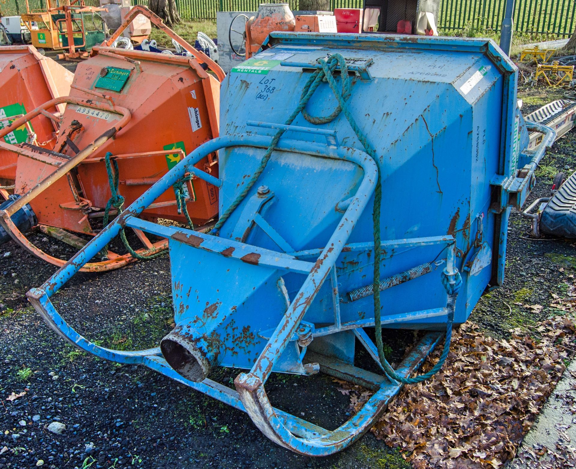 Eichinger 1000 litre concrete chute/skip A768392 - Image 2 of 2