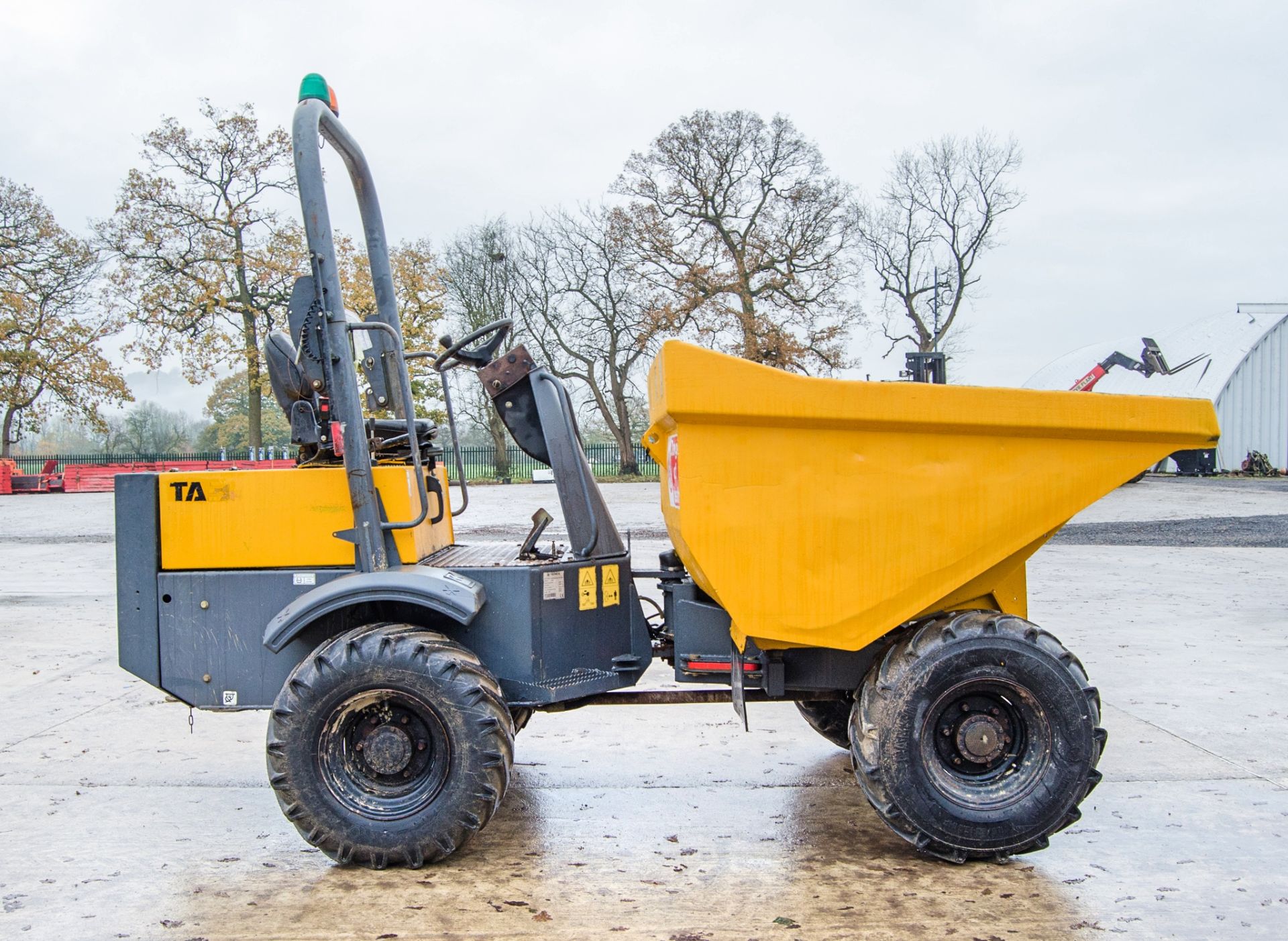Terex TA3H 3 tonne straight skip dumper Year: 2015 S/N: EF2PC6690 Recorded Hours: 2120 Hydrostatic - Image 8 of 22
