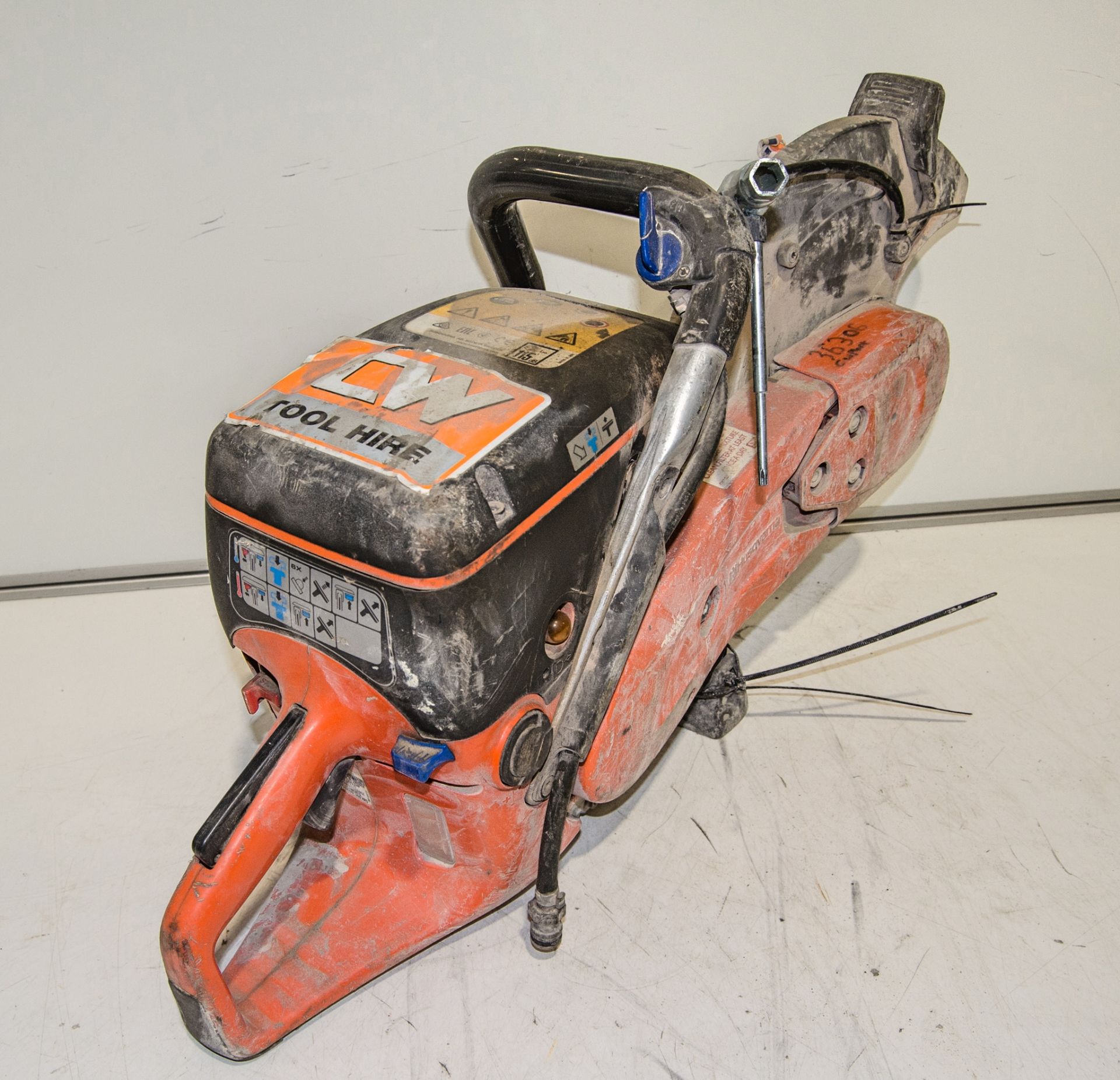 Husqvarna K770 petrol driven cut off saw 36306 - Image 2 of 2